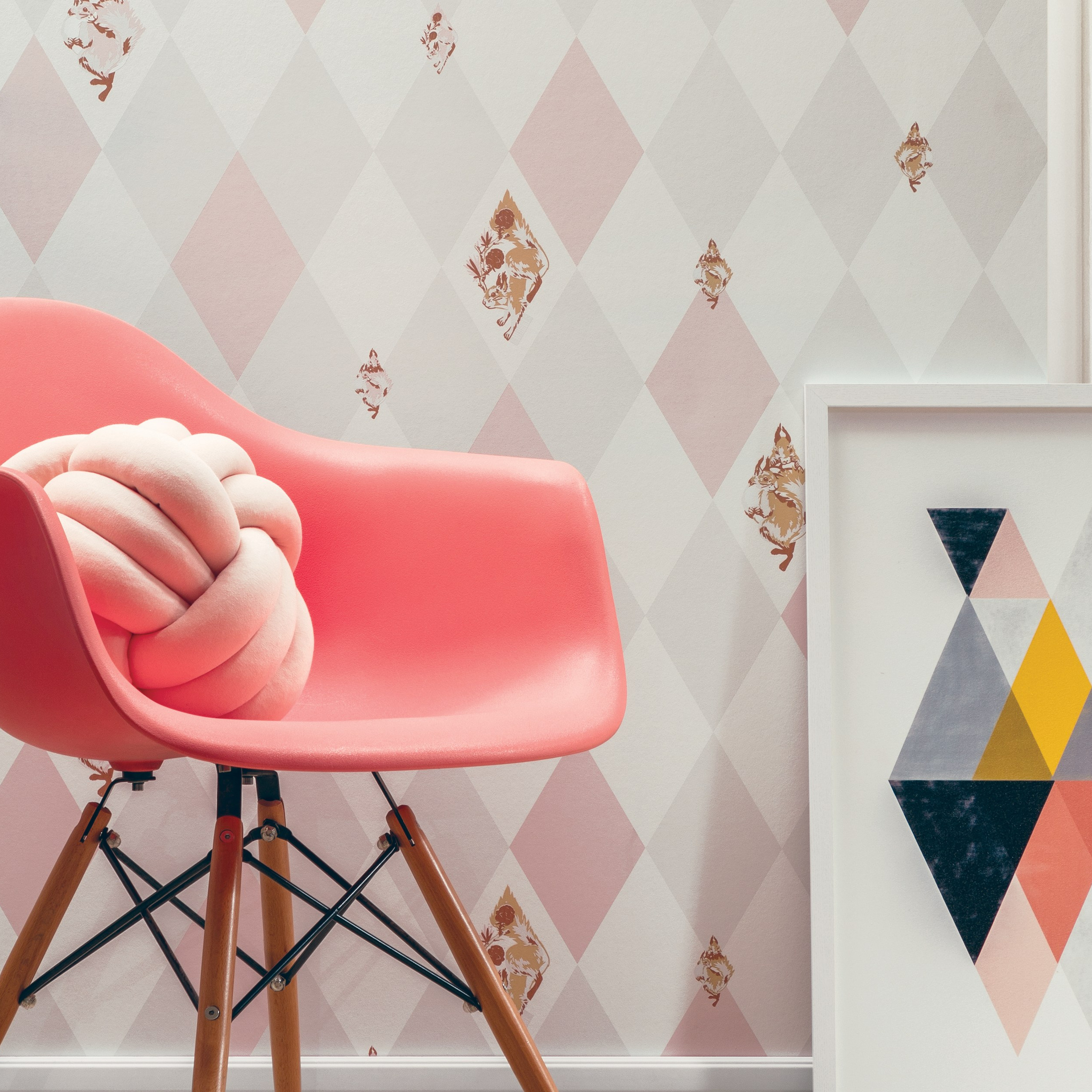 Коллекции обоев и панно бренда Loymina. L. Deco интерьерный салон. Краски/обои/лепной декор