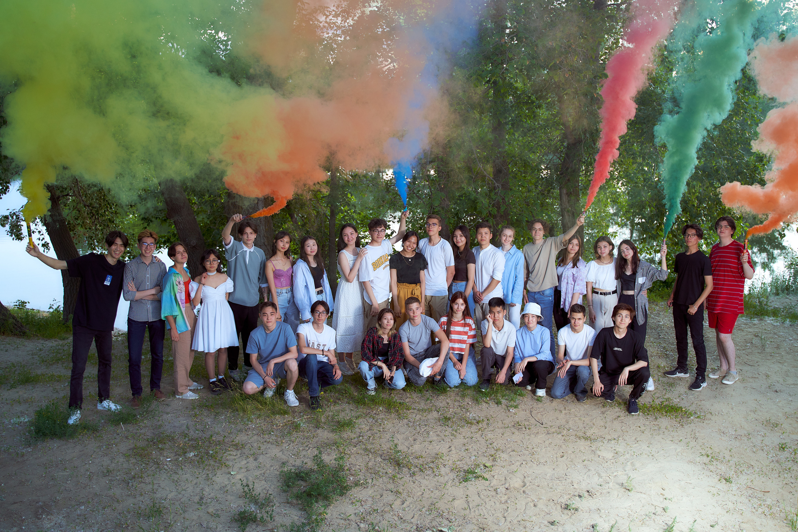 УСЛУГИ 9-11 КЛАССЫ. Школьный фотограф в Уральске, студия | Классный Школьный Альбом