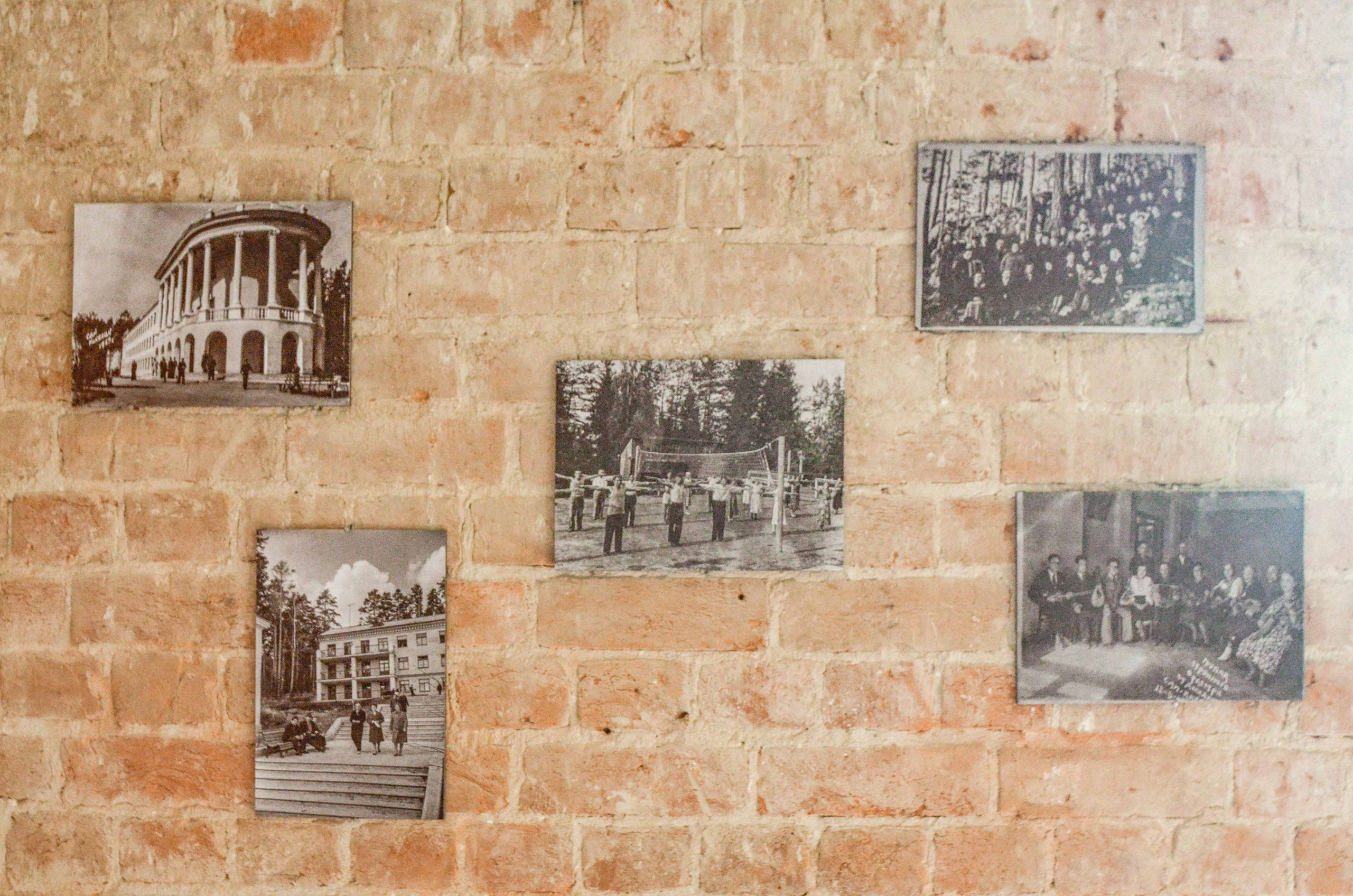 Кругом кажется весело — Александр Барановский