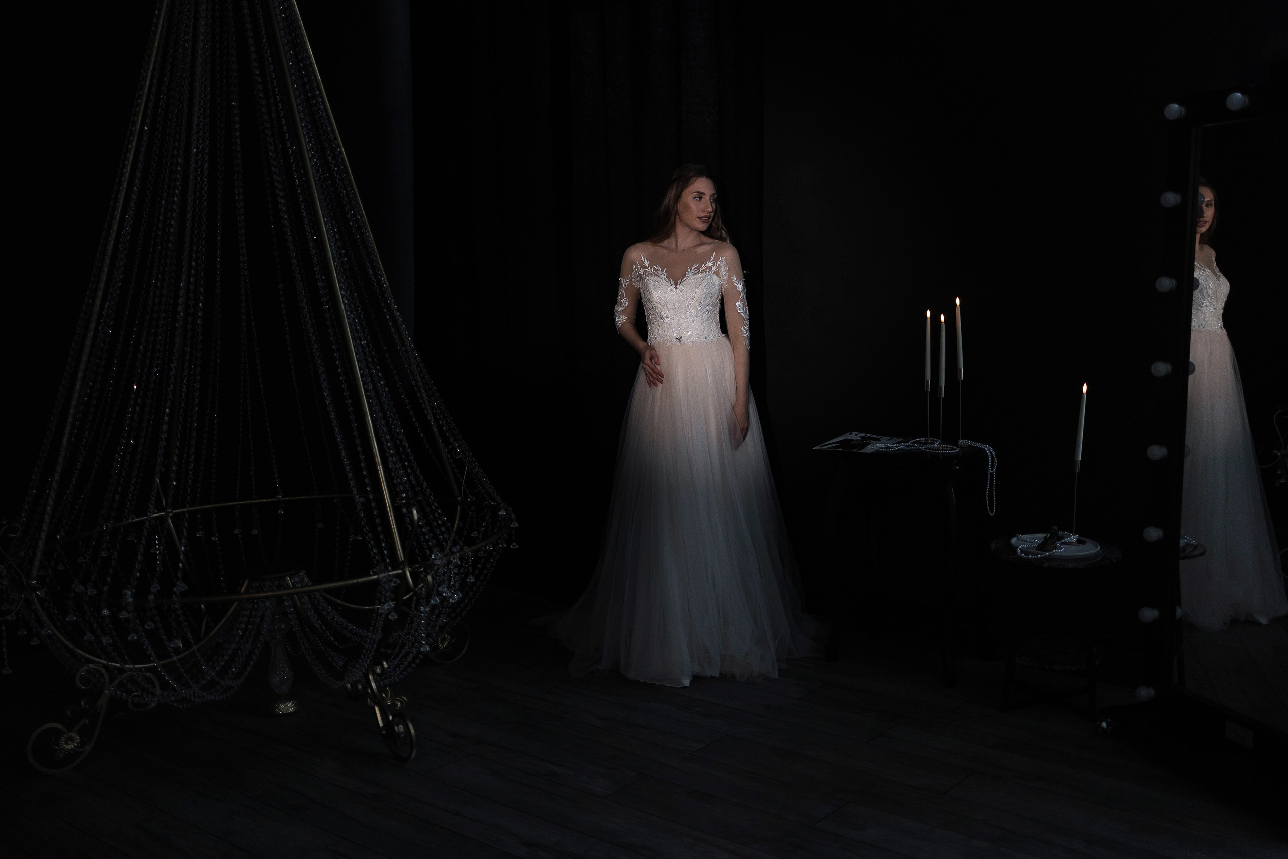 Длинные платья. Интерьерная фотостудия Background в Омске