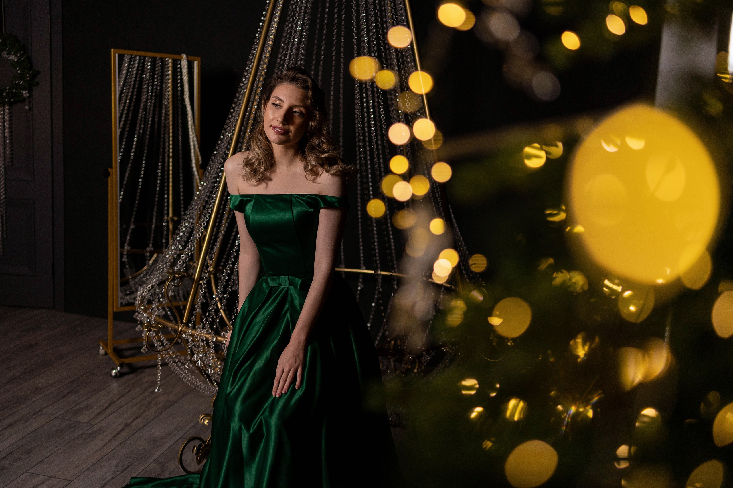 Новогодний период. Интерьерная фотостудия Background в Омске