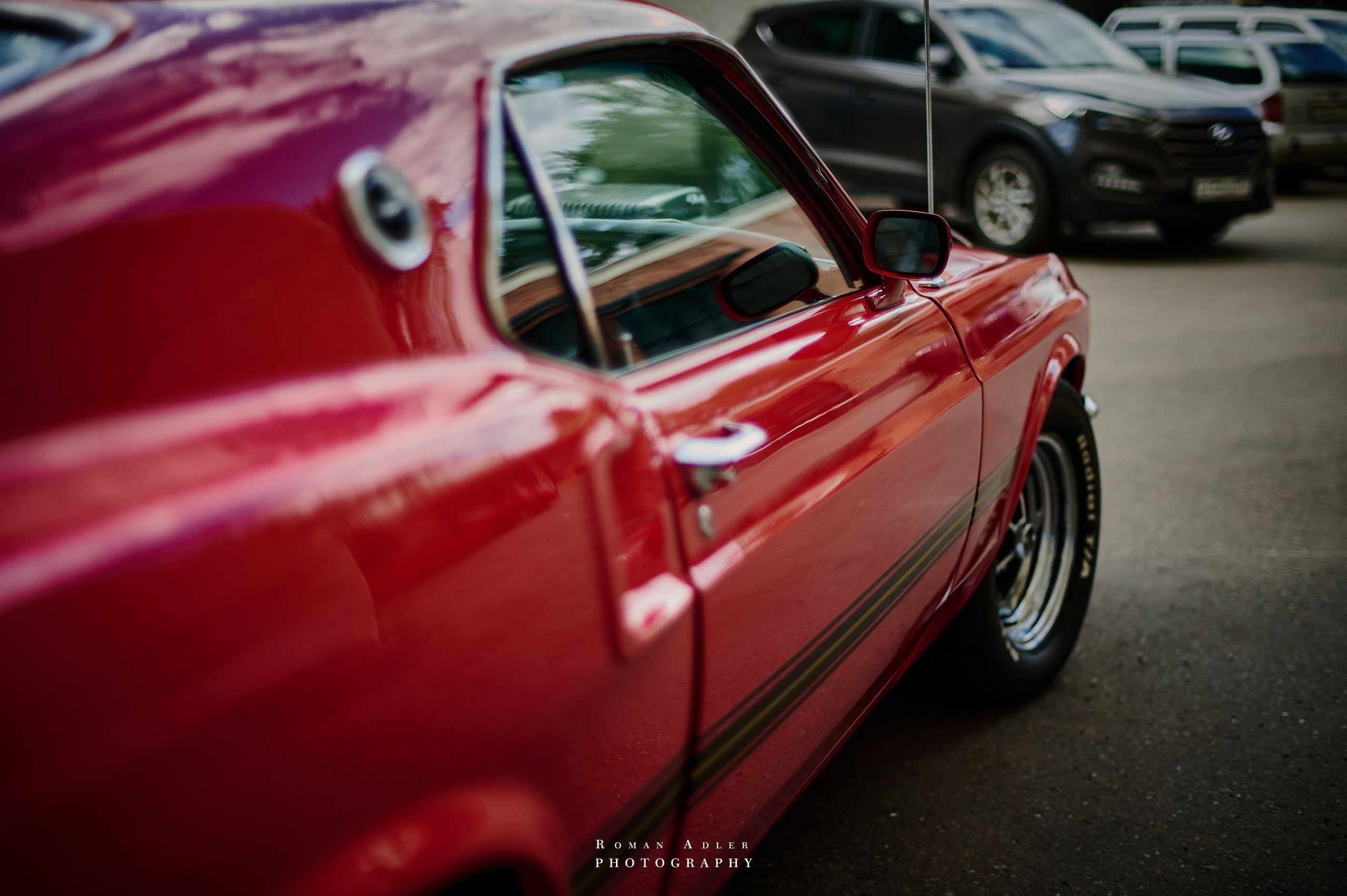 这辆红色1969年Mustang Mach 1