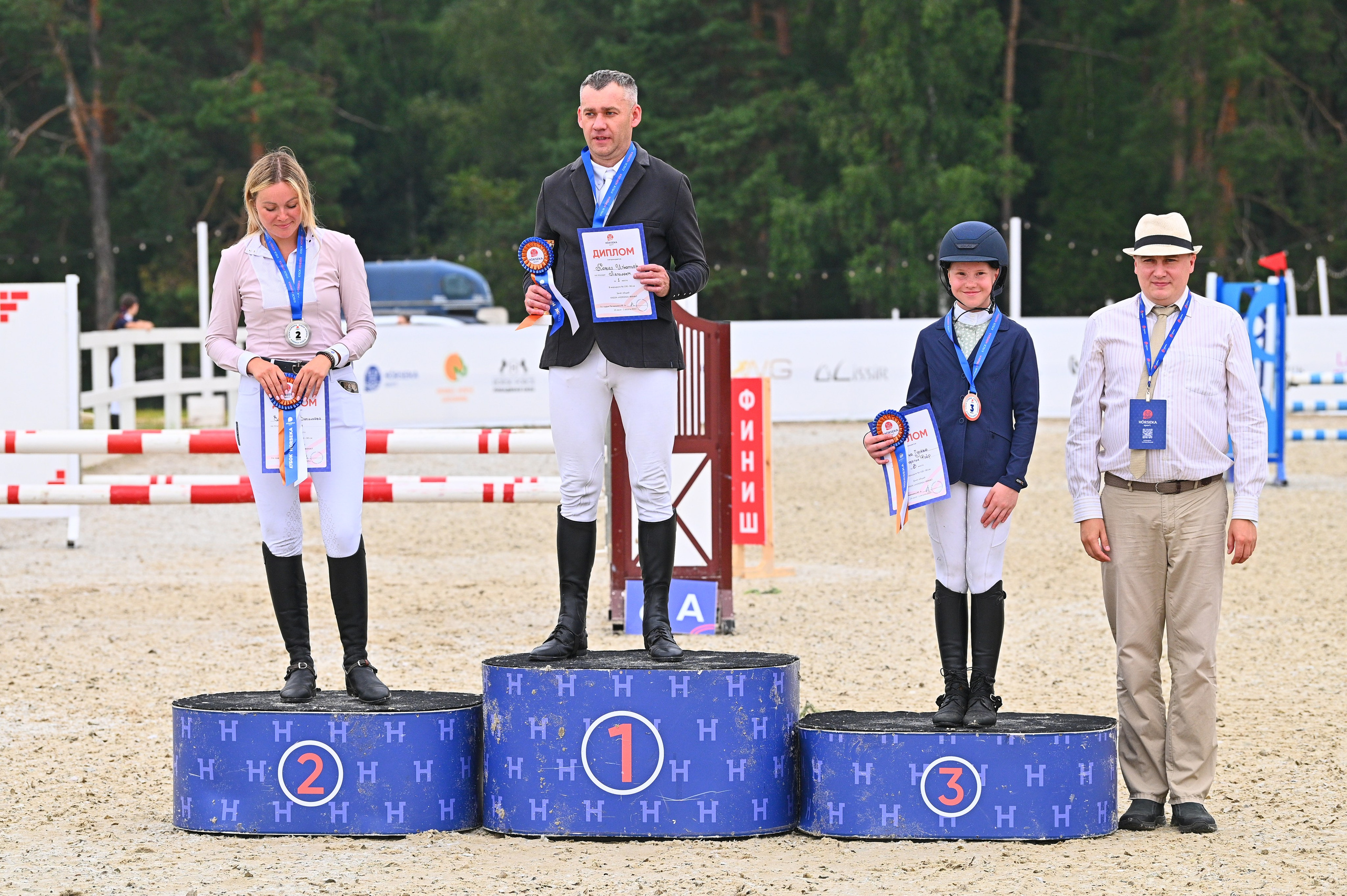 01-02 авг 2025. Малое Поле. «КУБОК «HORSEKA», 5 этап (1). ТУРНИРНАЯ КОННАЯ ФОТОГРАФИЯ, Руднева Ольга и Евгений Адеев