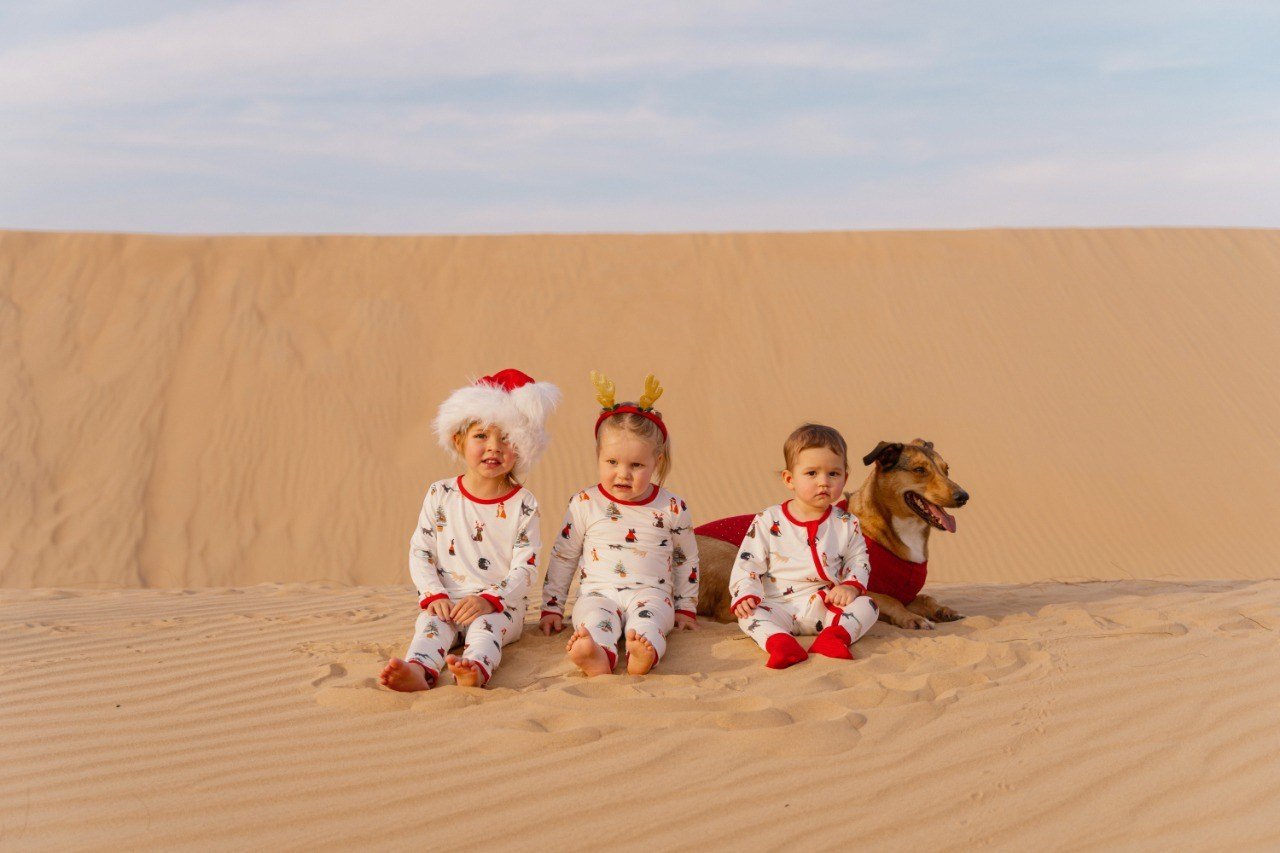 Desert photoshoot in pajamas | Abu Dhabi
