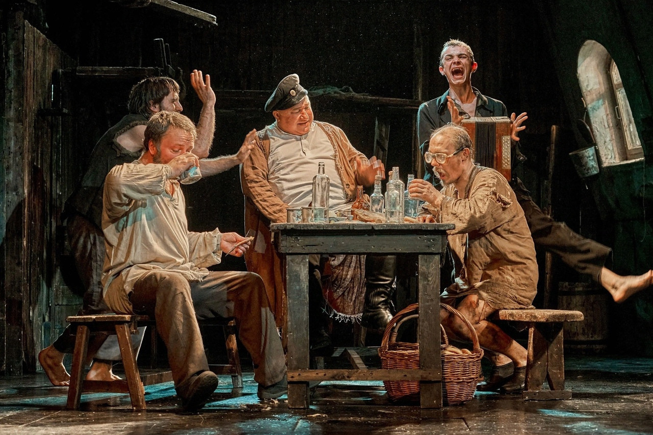 «Мачеха Саманишвили» театра «У Моста» покорила барнаульцев. Журнал о самом особенном. Пермь и Пермский край