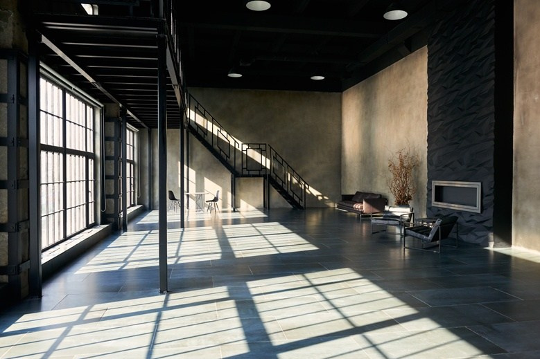 Подборка фотостудий в Москве. Женский фотограф в Москве