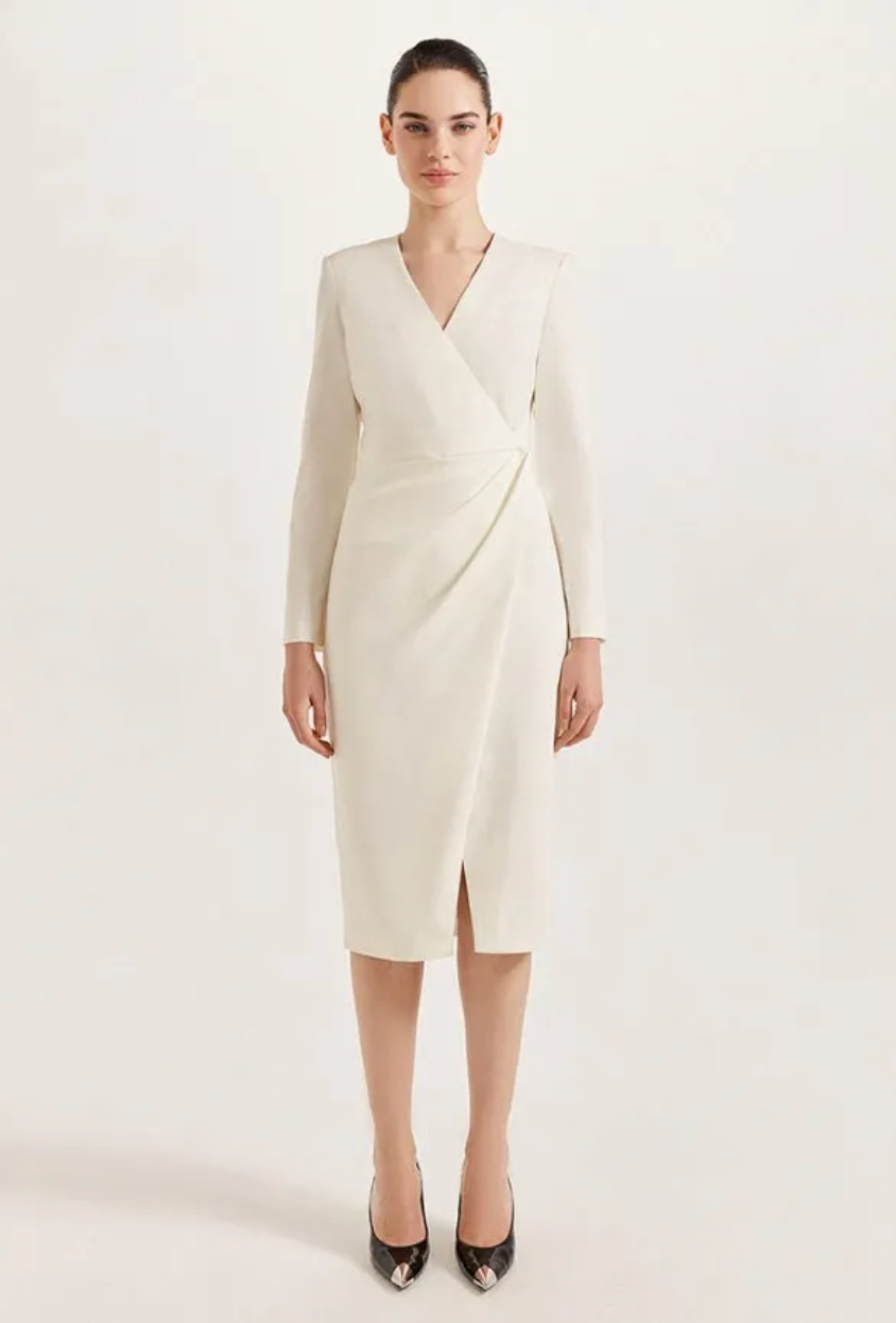 Платье для регистрации, костюм для регистрации. Свадебный фотограф в Санкт-Петербурге, Москве, Европе и по всему миру