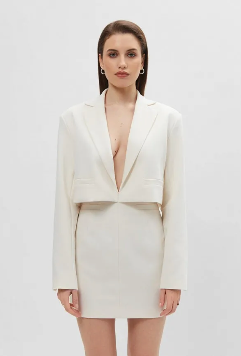 Платье для регистрации, костюм для регистрации. Свадебный фотограф в Санкт-Петербурге, Москве, Европе и по всему миру