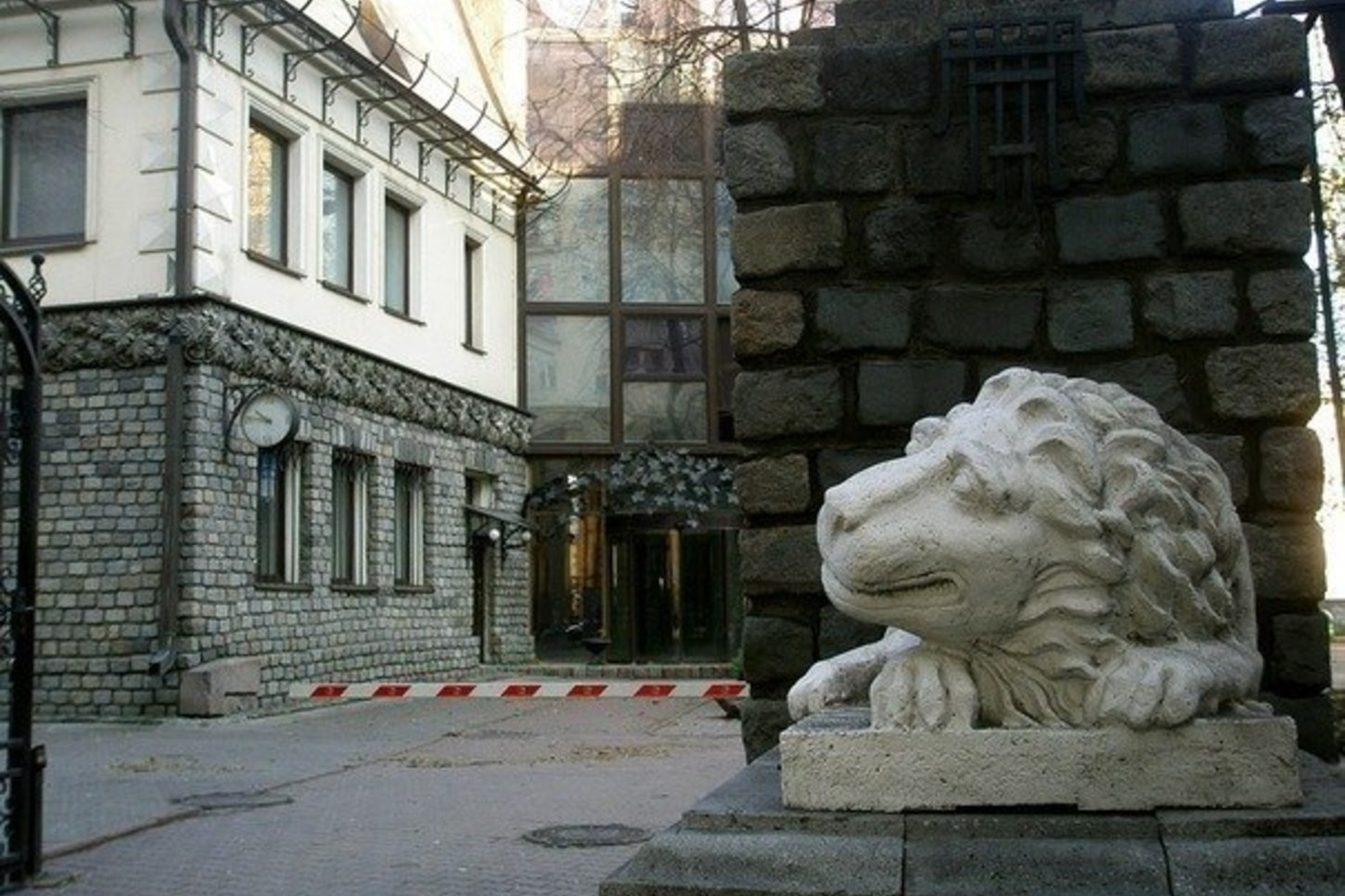 Секретные дворики Москвы. Фото Радости. Свадебный и семейный фотограф в Москве Юлия Самойлова