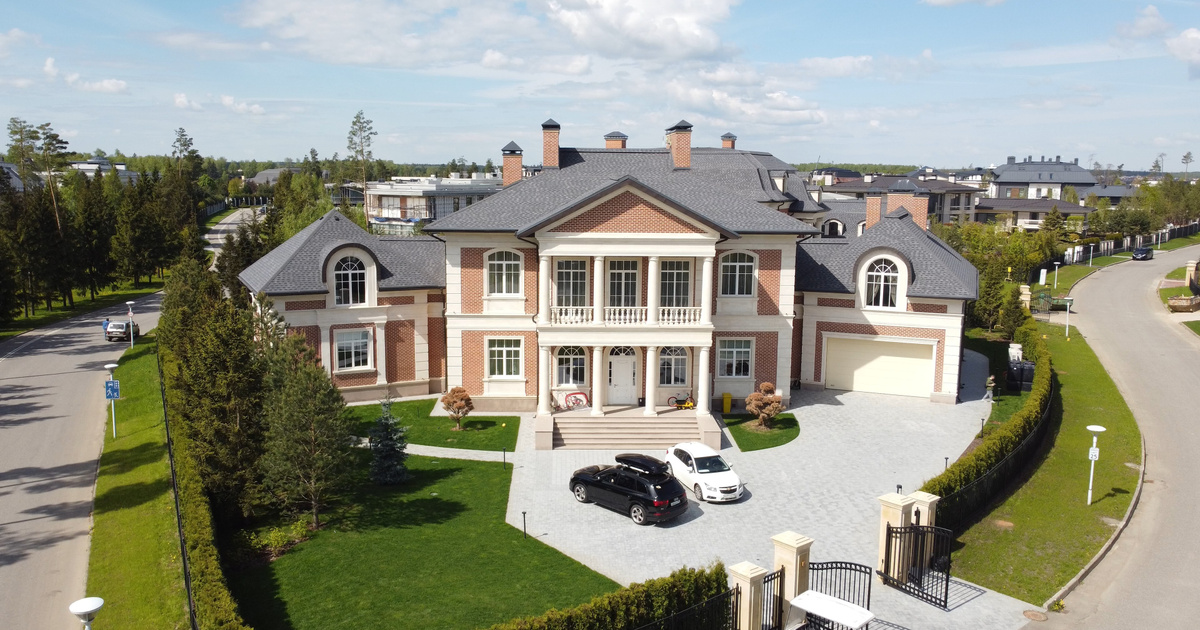 Загородный дом в Agalarov Estate на Новорижском шоссе — аэросъёмка VHAUS