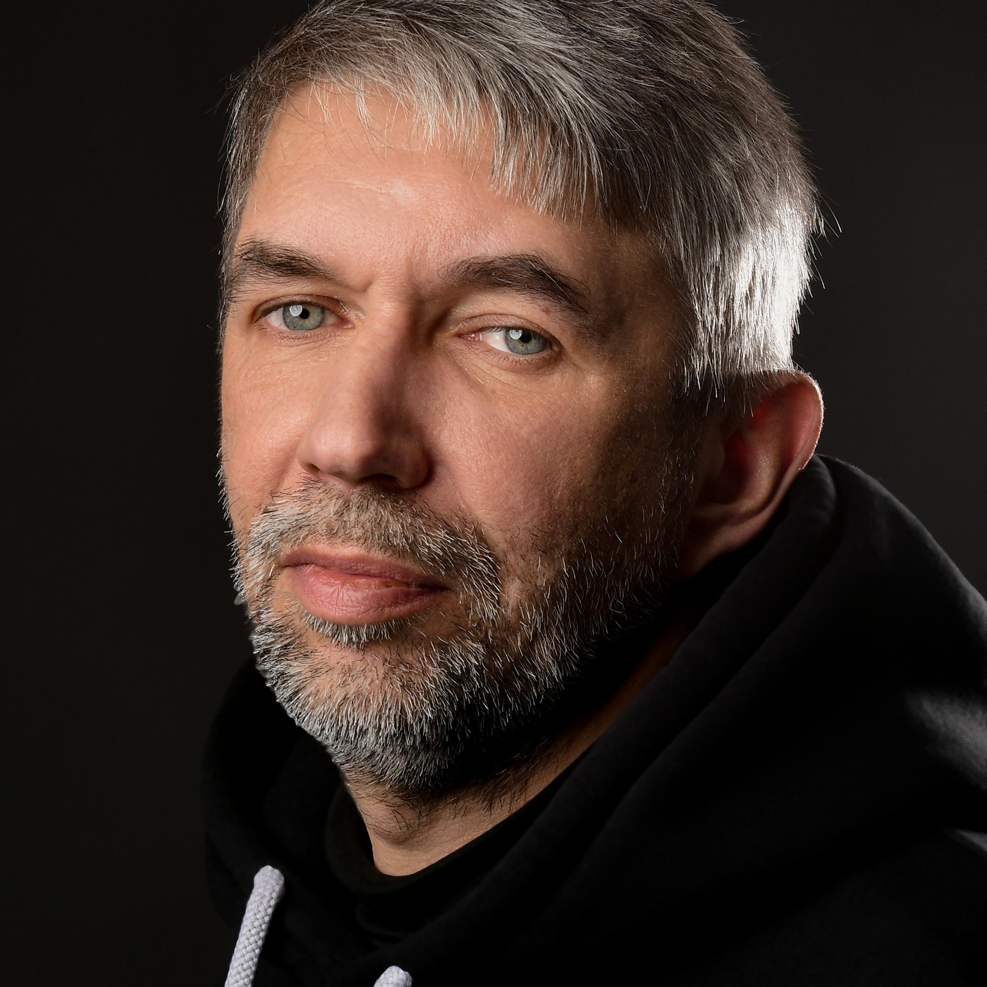 Контакты предметного фотографа Константина Агафонова. Предметный фотограф Константин Агафонов — предметная съёмка и фотосъёмка в Москве