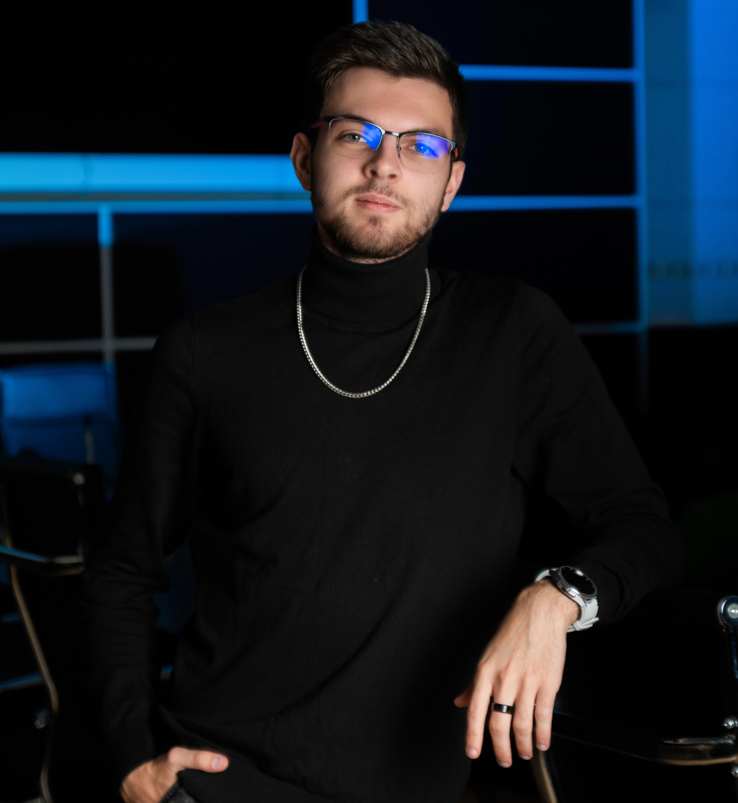 Обо мне. Выпускные альбомы Иваново / Роман Тихомиров