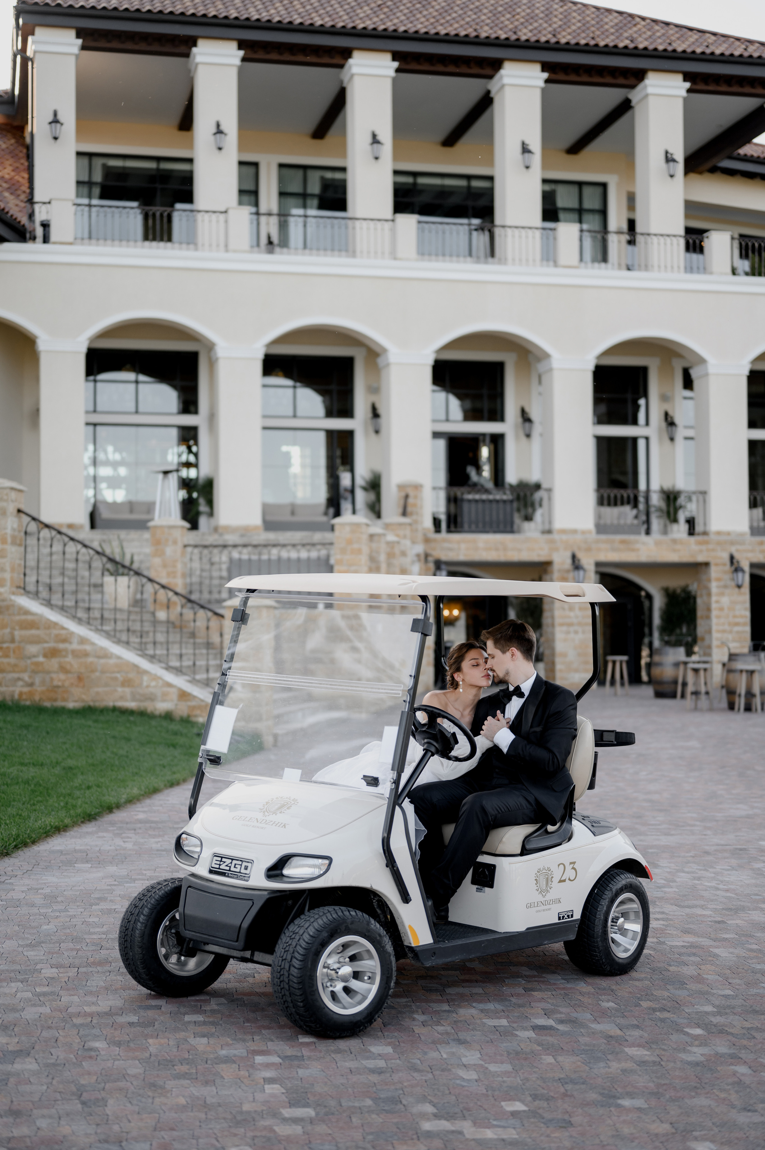 Contacts. Сергей Каба|Свадебный фотограф Сочи - атмосфера торжества остается с в