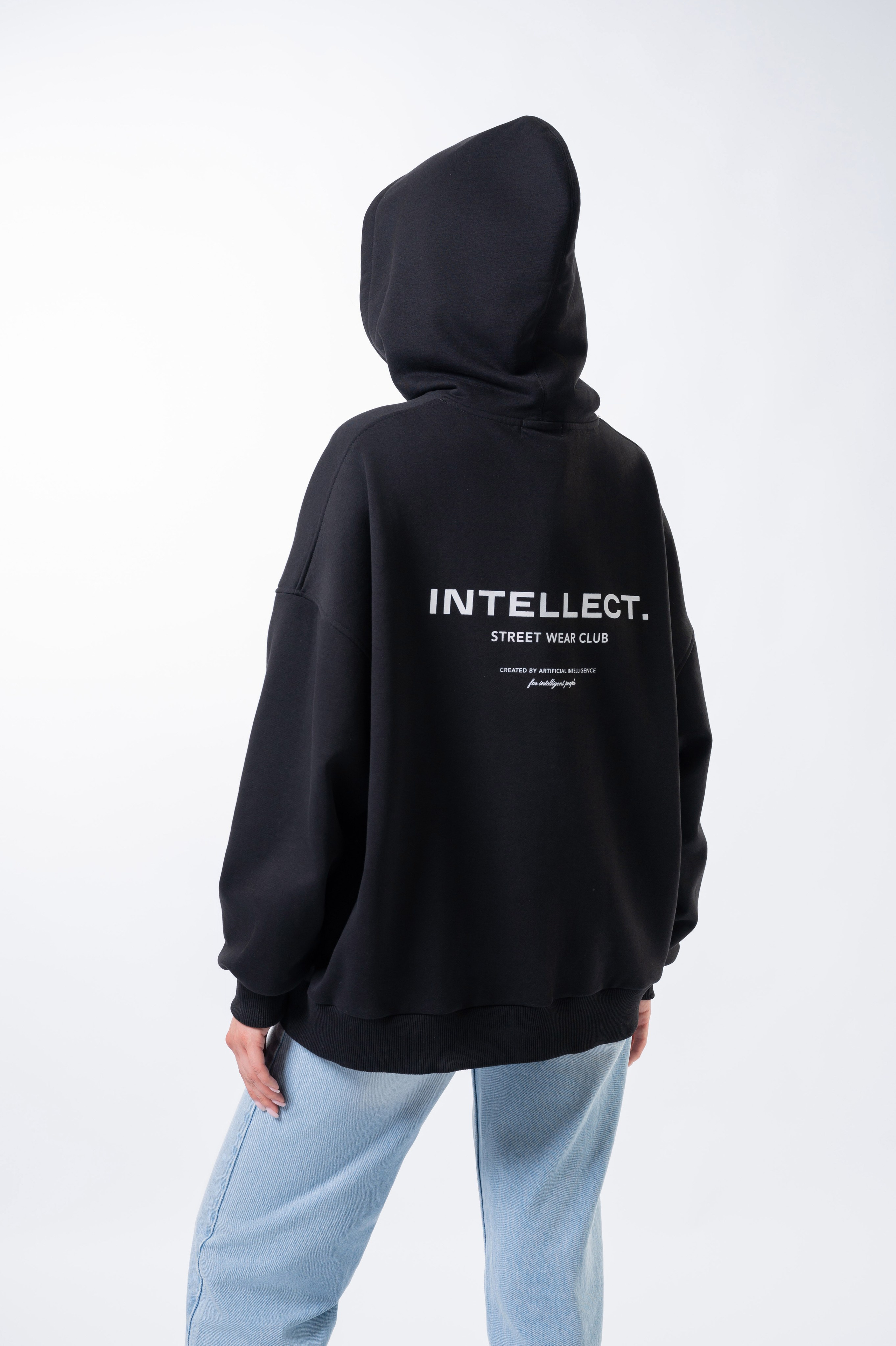 Одежда Intellect. Студия рекламной и предметной съемки товаров WELKO Studio