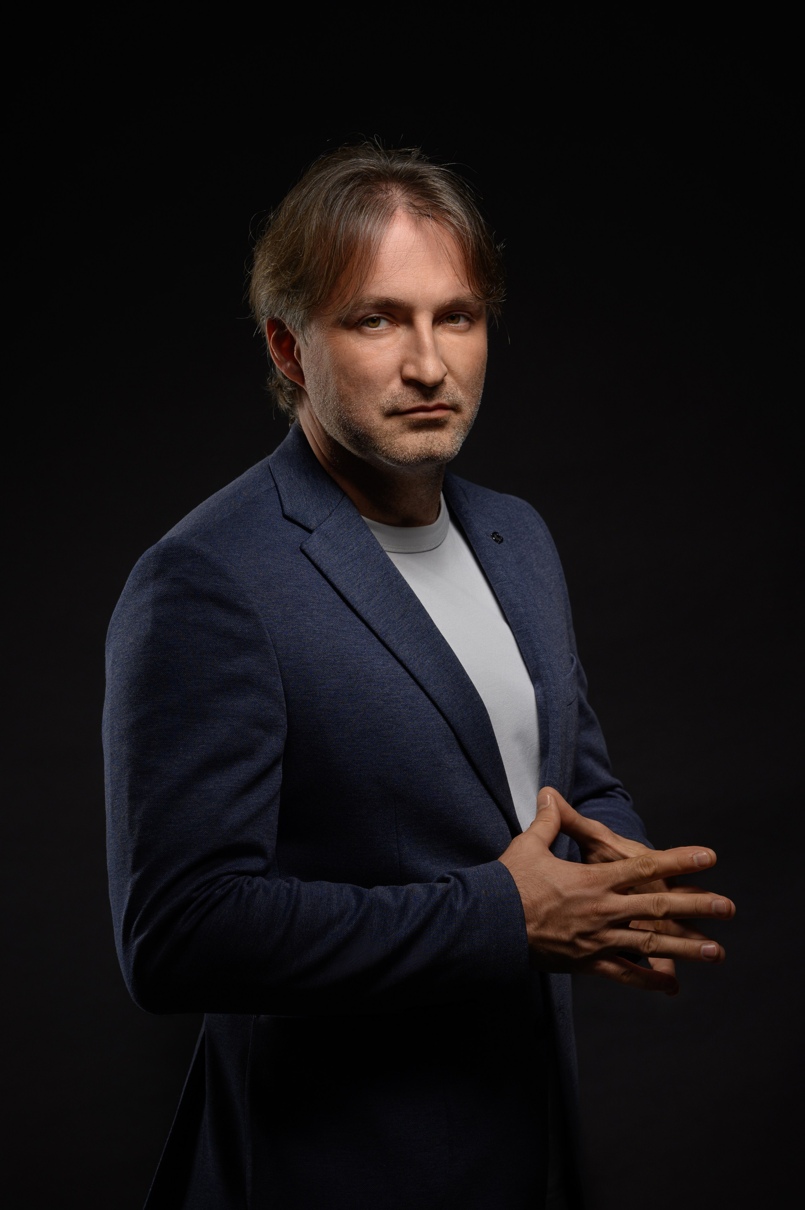 Фотосессия для эксперта и личного бренда в Москве — портретный и контент фотограф Светозар Андреев