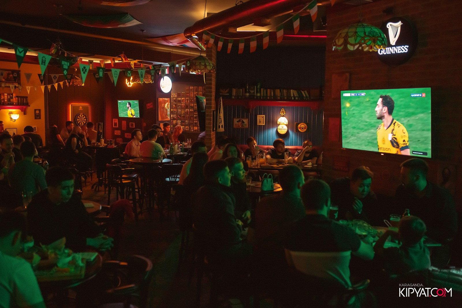 Harat's Irish Pub. Кипятком Караганда