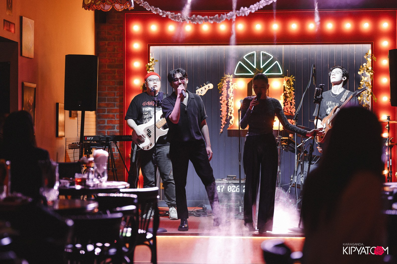 Harat's Irish Pub. Кипятком Караганда