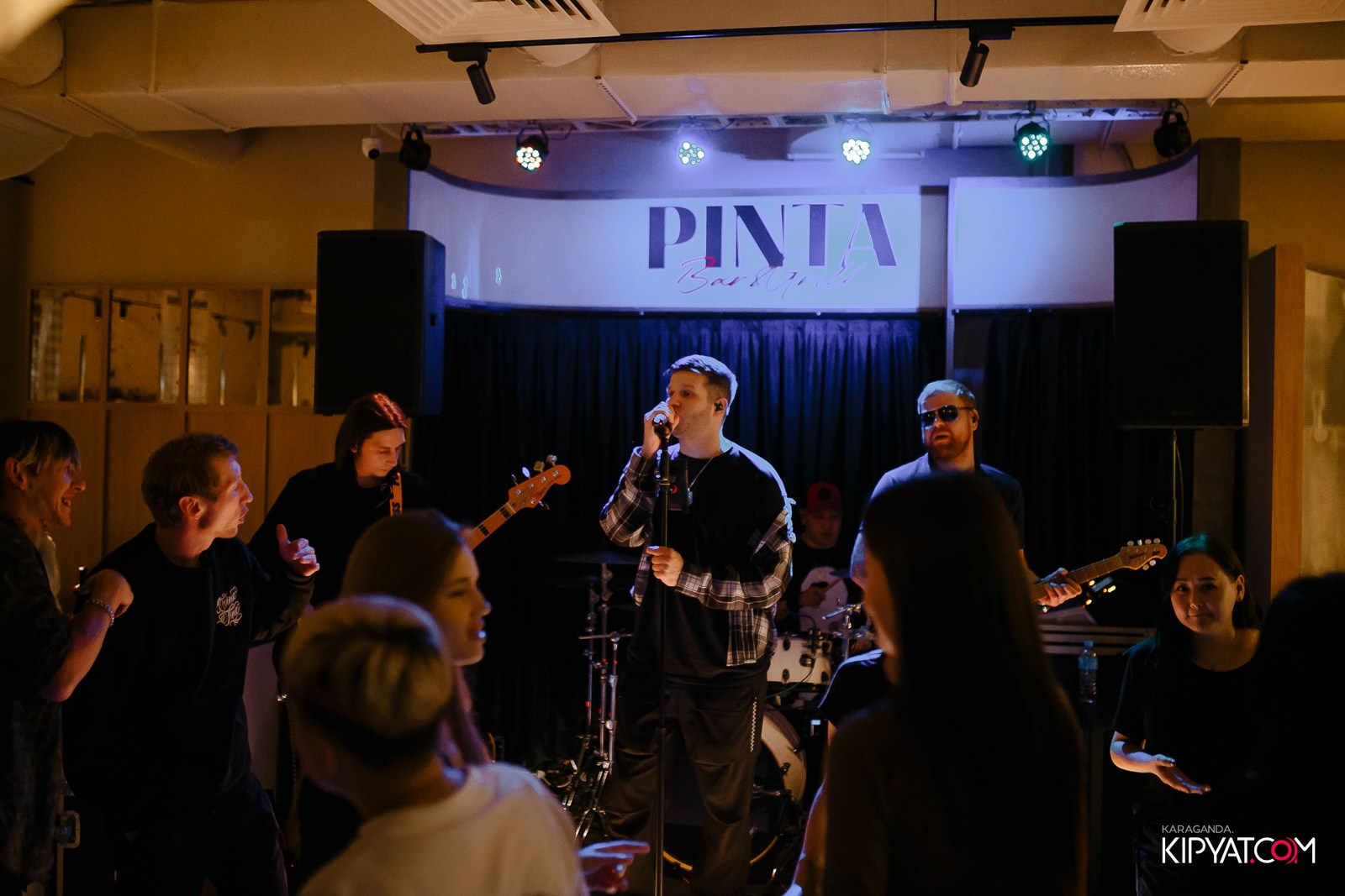 Пинта Bar & Grill в ТД «ЦУМ». Кипятком Караганда