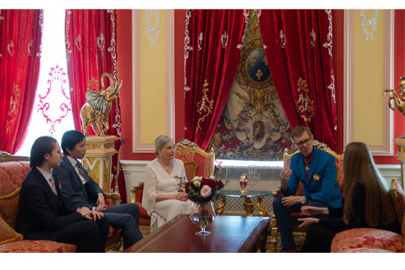 照片庫. 根據照片訂購繪畫和肖像。藝術家 Sofia Rechling