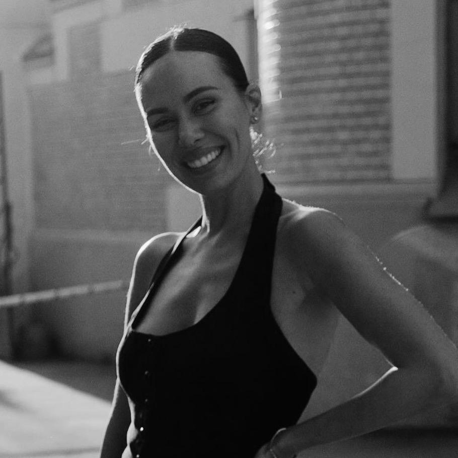 ОТЗЫВЫ. ВИДЕОГРАФ, РЕЖИССЕР — КАТЯ ГУСЕВА