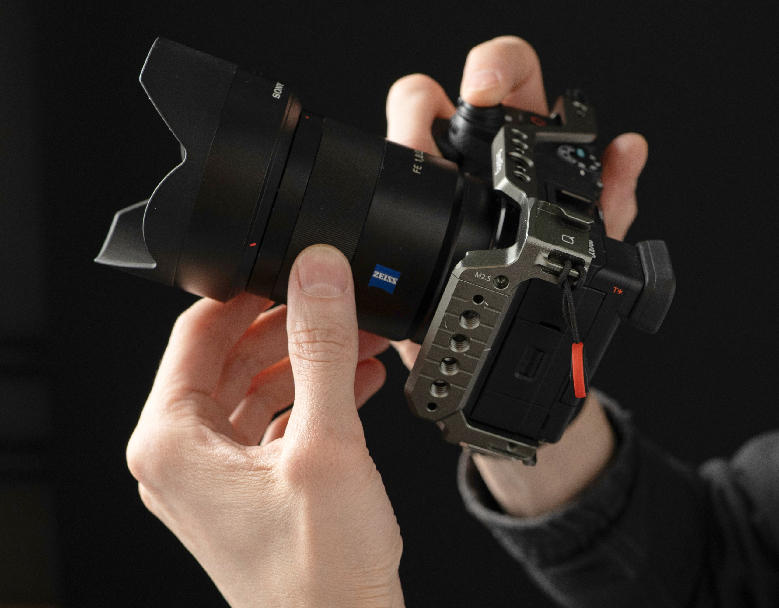 Преподаватель Лаборатории Дмитрий Лукьянов рассказывает о своей технике. Обучение для фотографов, видеографов, фильммейкеров, режиссёров, художников