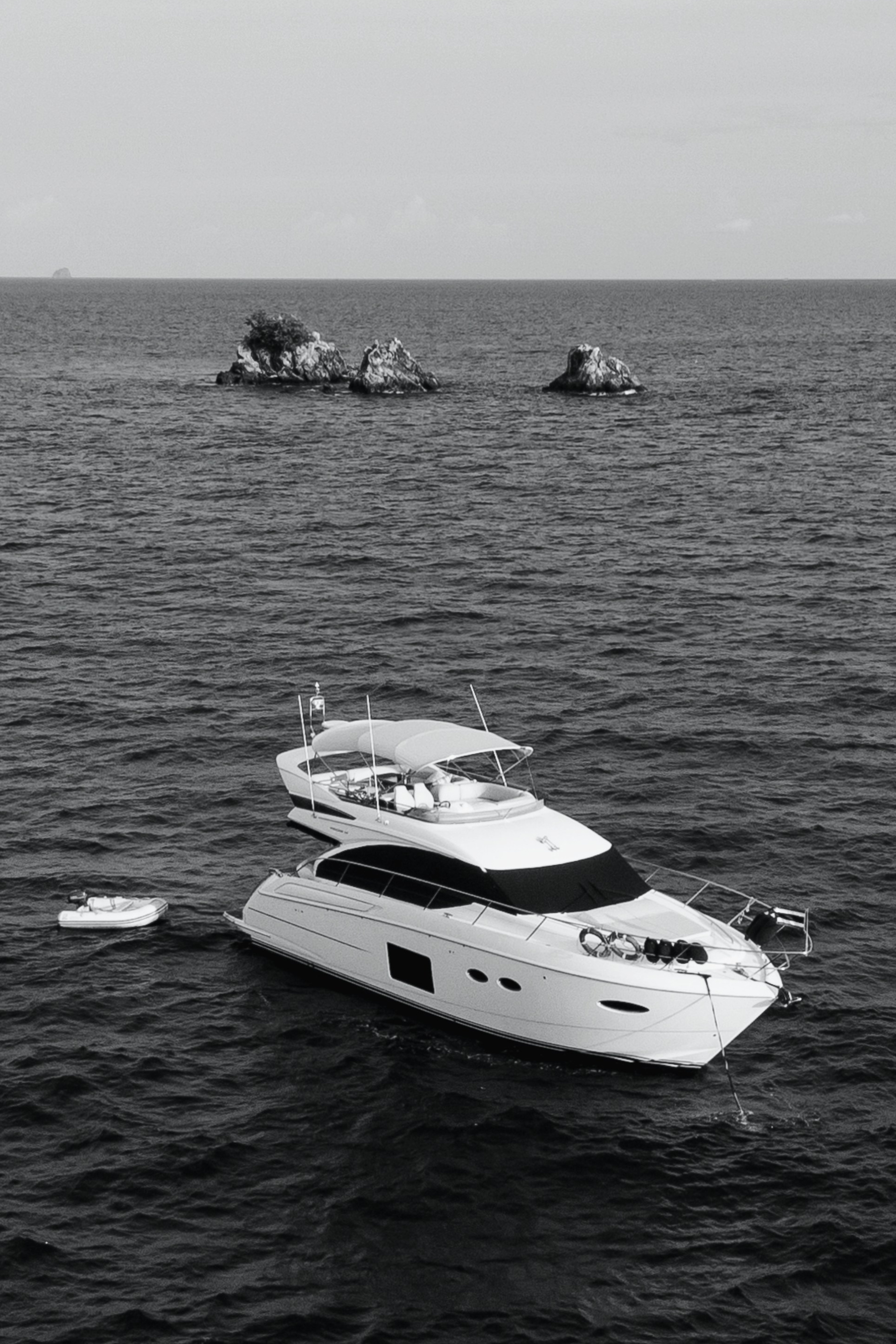 About Me — Your Personal Photographer and Videographer in Phuket. Yan Dolmatov — Photographer, Videographer, and Producer in Phuket