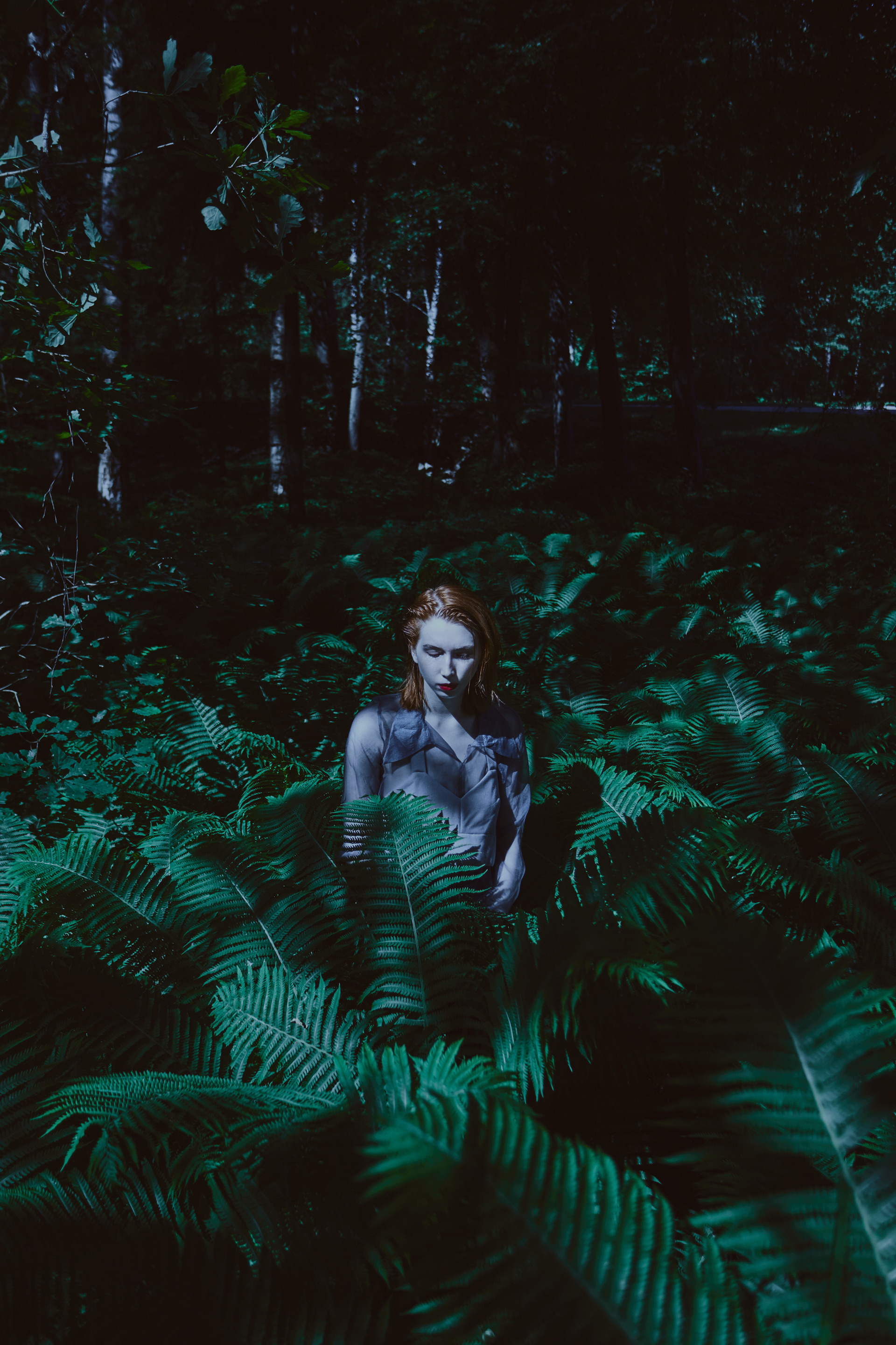 модная съемка лукбука в низком ключе в фотошколе Владимира Лёвина