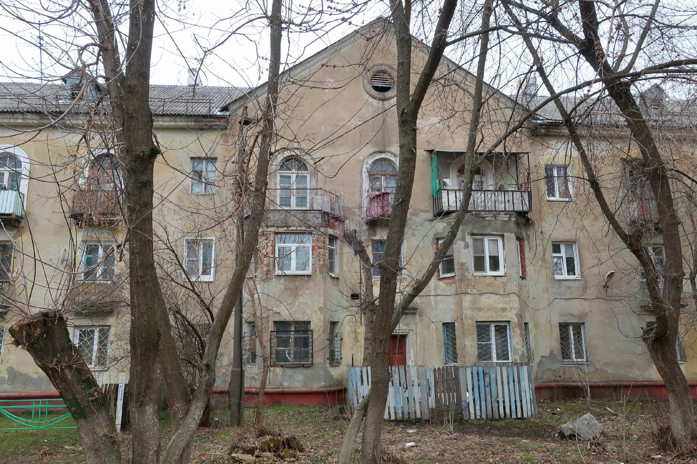 Дух советской эпохи: район «Керамик» при Кучинском кирпичном заводе. Проект «Фотокладовка»: блог уличной фотографии в формате street photo