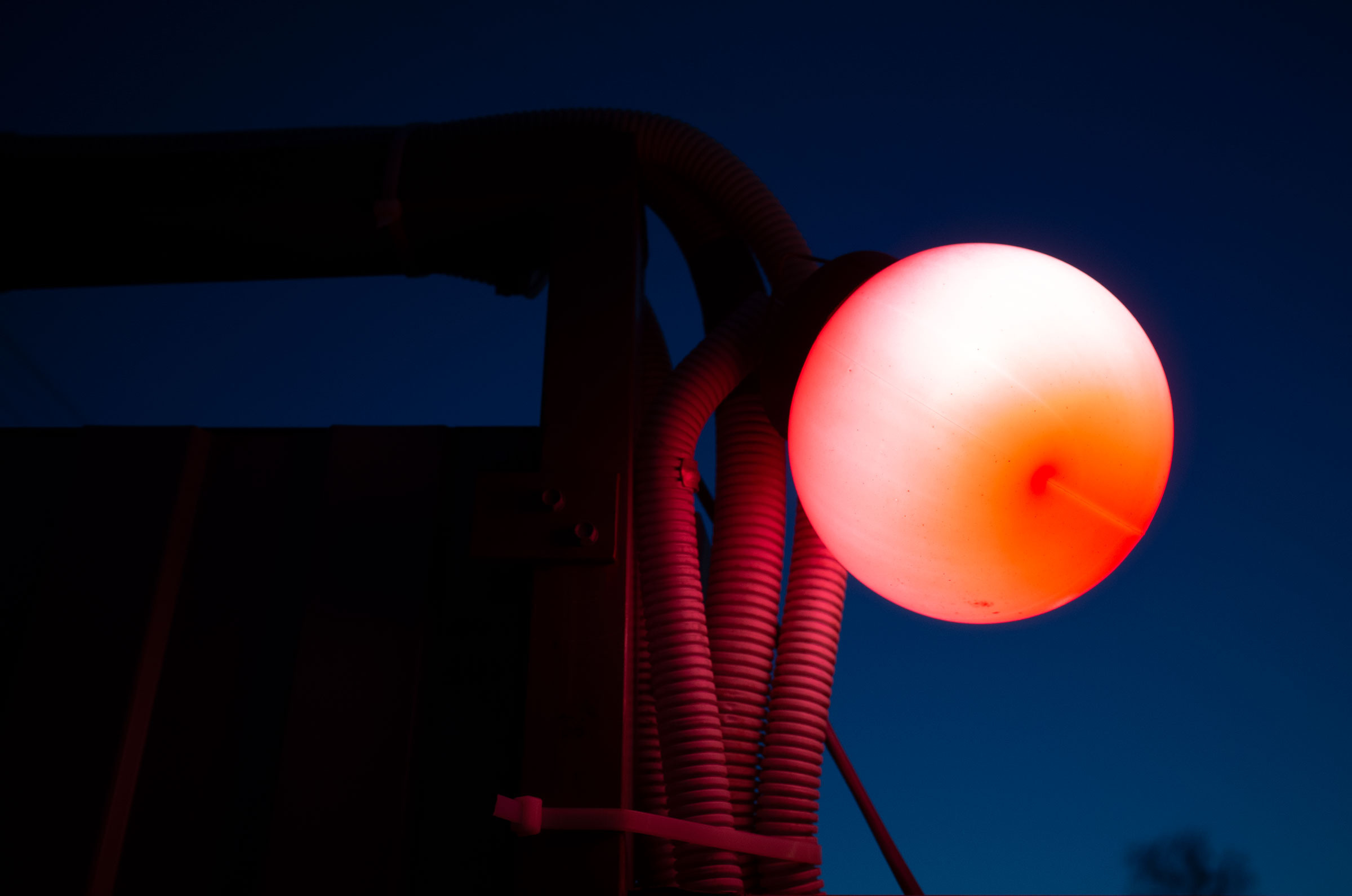 Красный человек 13 — человек новой эпохи. Артём Линейцев, фотограф