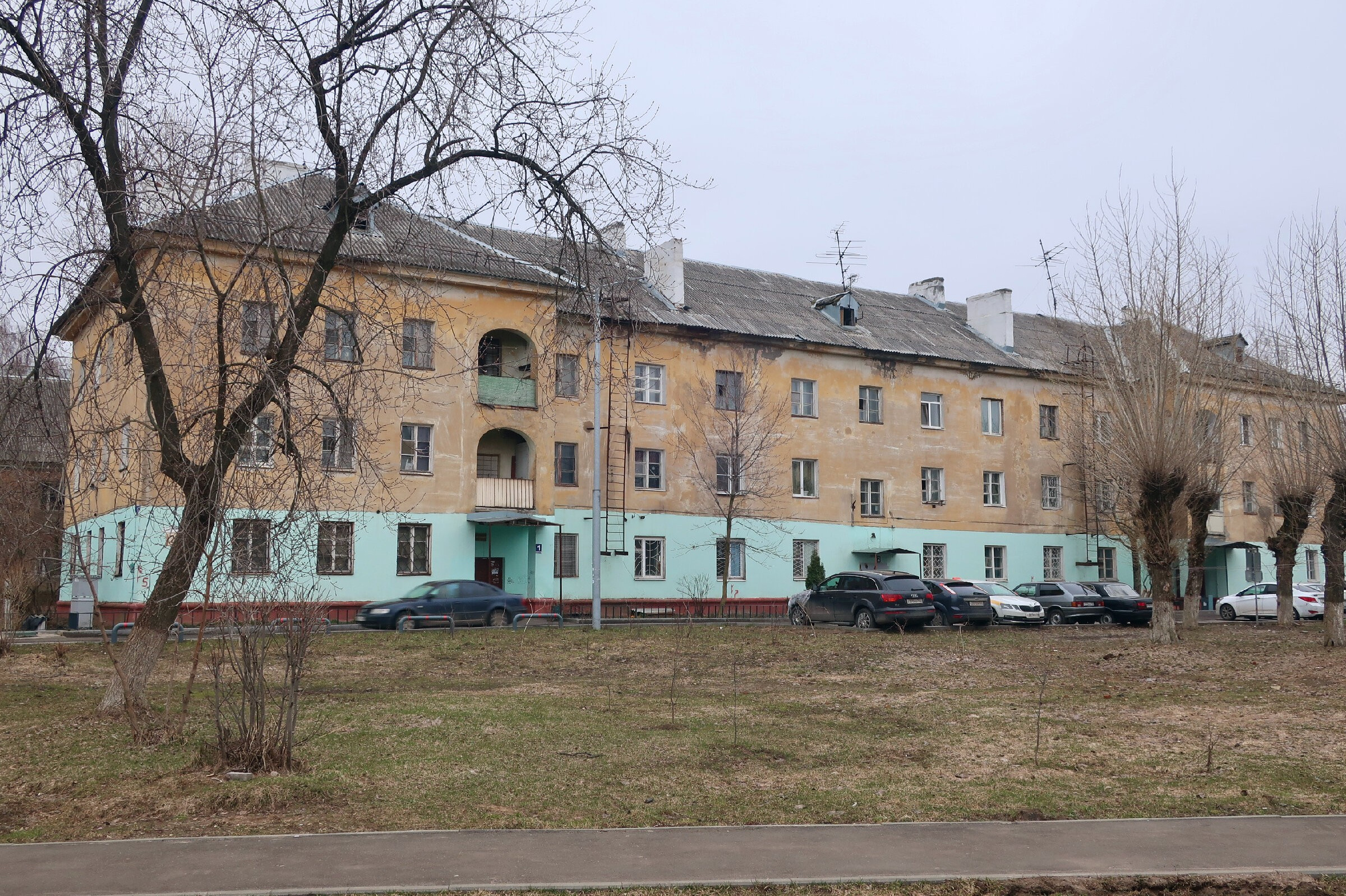 Дух советской эпохи: район «Керамик» при Кучинском кирпичном заводе. Проект «Фотокладовка»: блог уличной фотографии в формате street photo