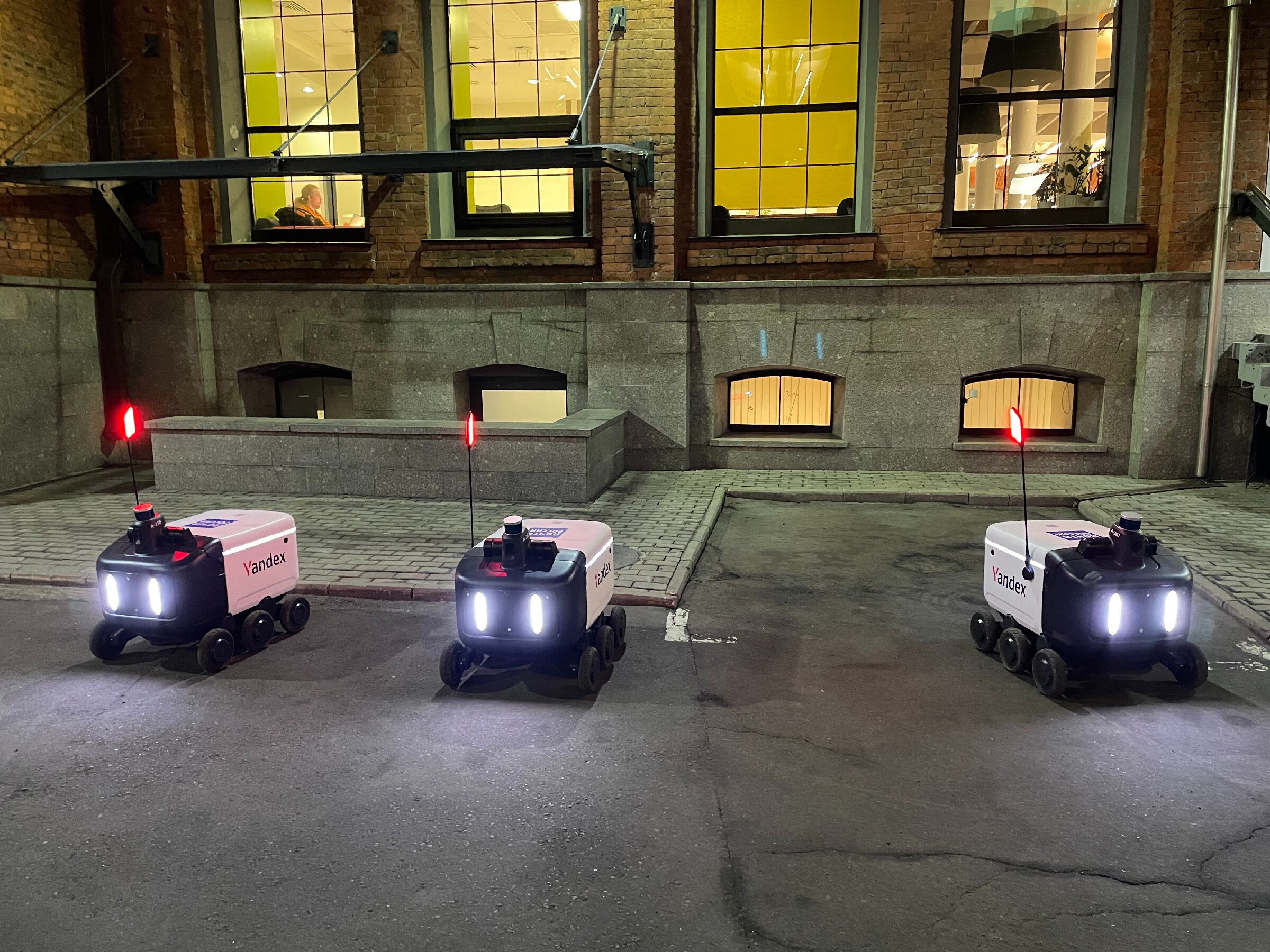 Коллекция старинных компьютеров в Музее Яндекса. Проект «Фотокладовка»: блог уличной фотографии в формате street photo