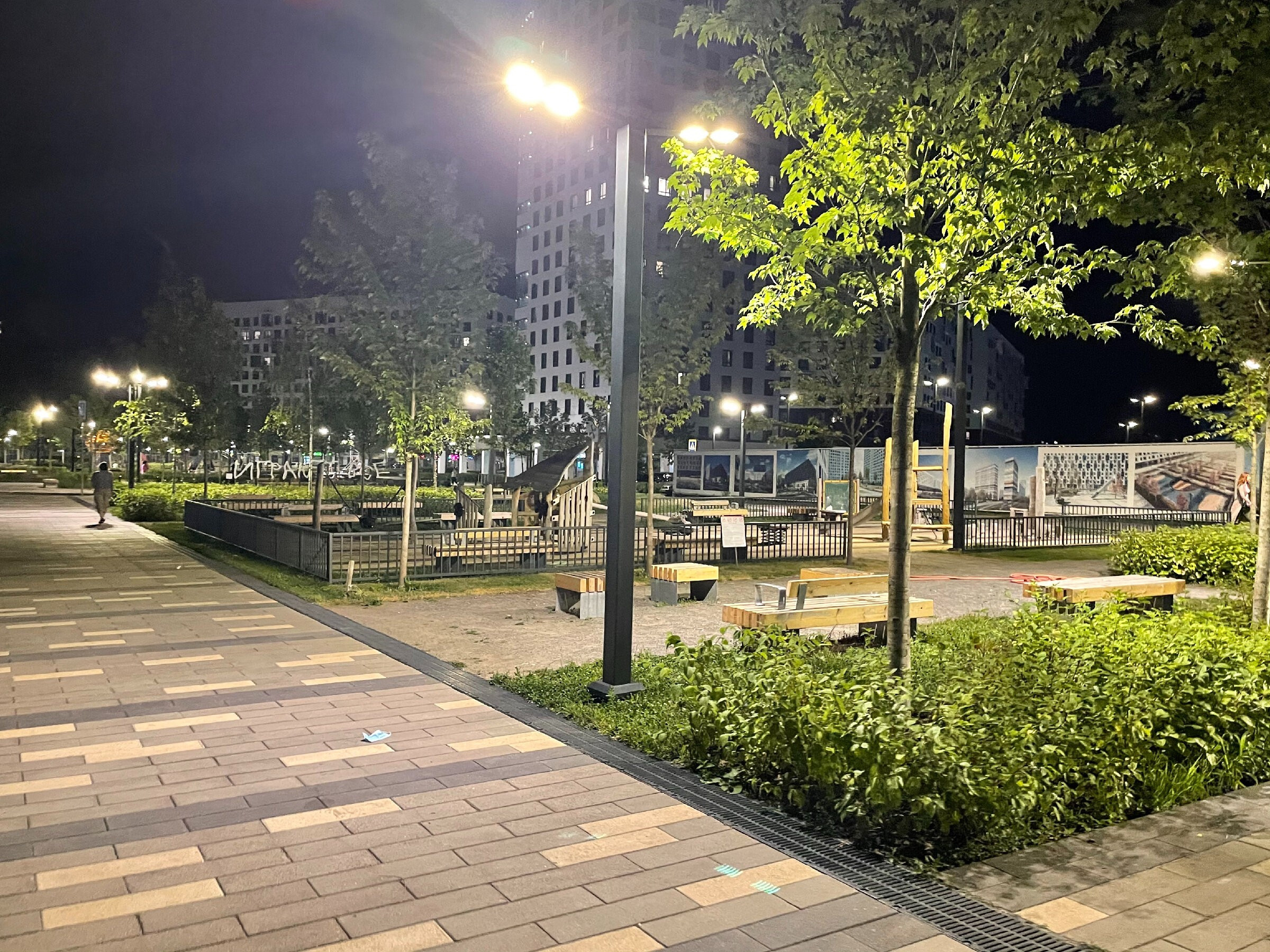 Ночной ЖК Green Park: экспериментальный проект комфорт-класса от ПИКа. Проект «Фотокладовка»: блог уличной фотографии в формате street photo