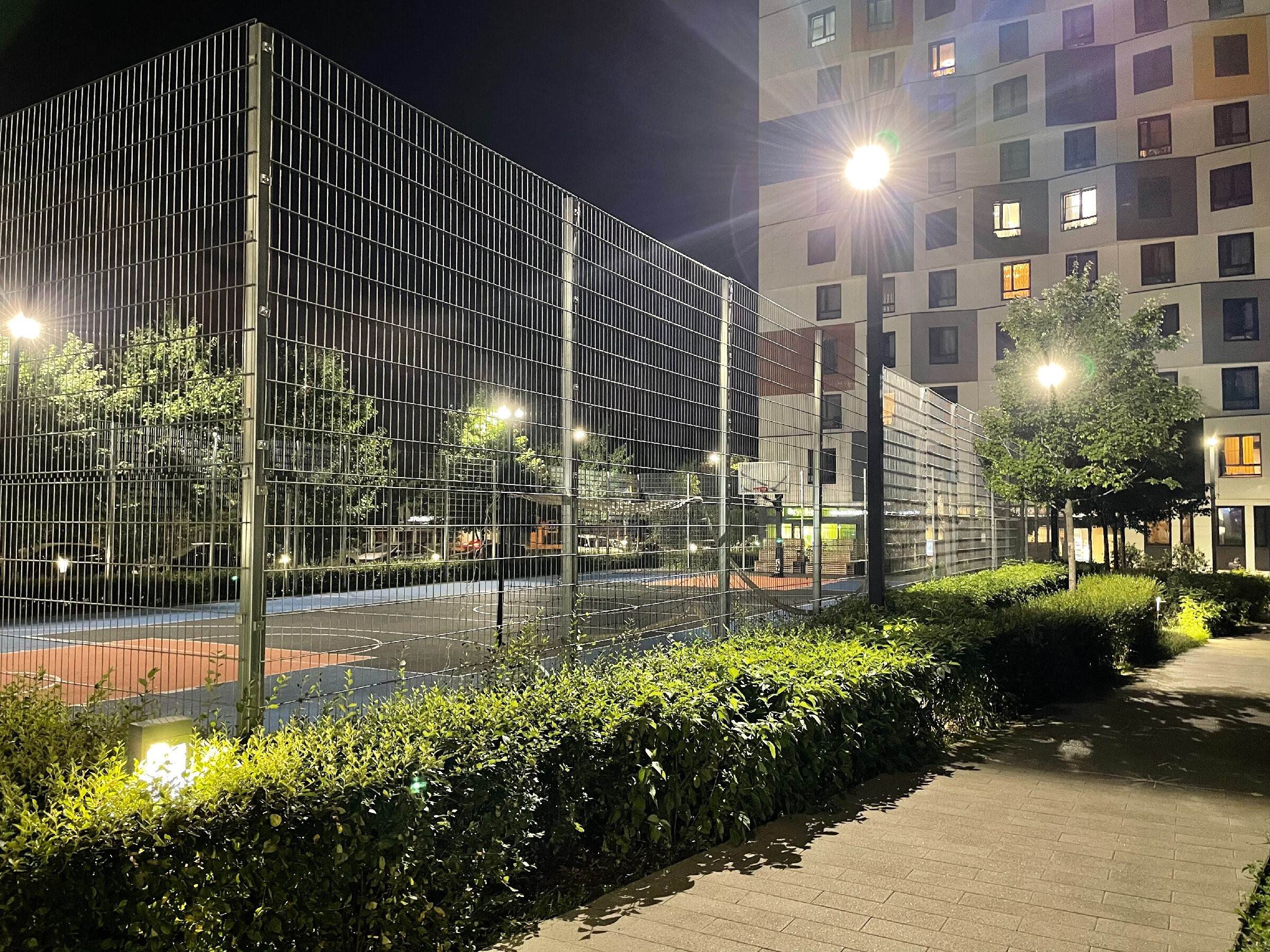 Ночной ЖК Green Park: экспериментальный проект комфорт-класса от ПИКа. Проект «Фотокладовка»: блог уличной фотографии в формате street photo