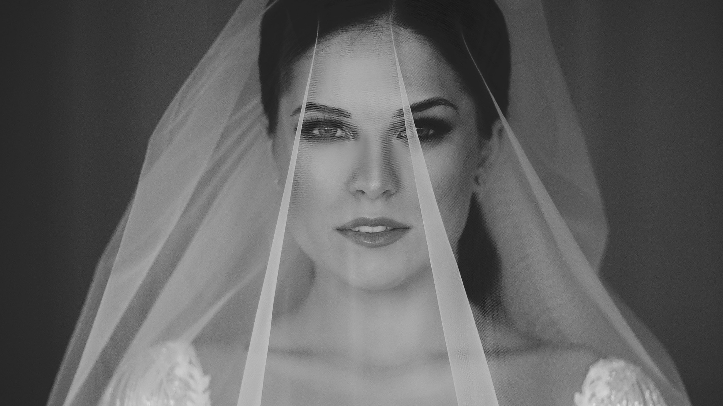 Услуги. Профессиональный топ стилист по прическам и макияжу