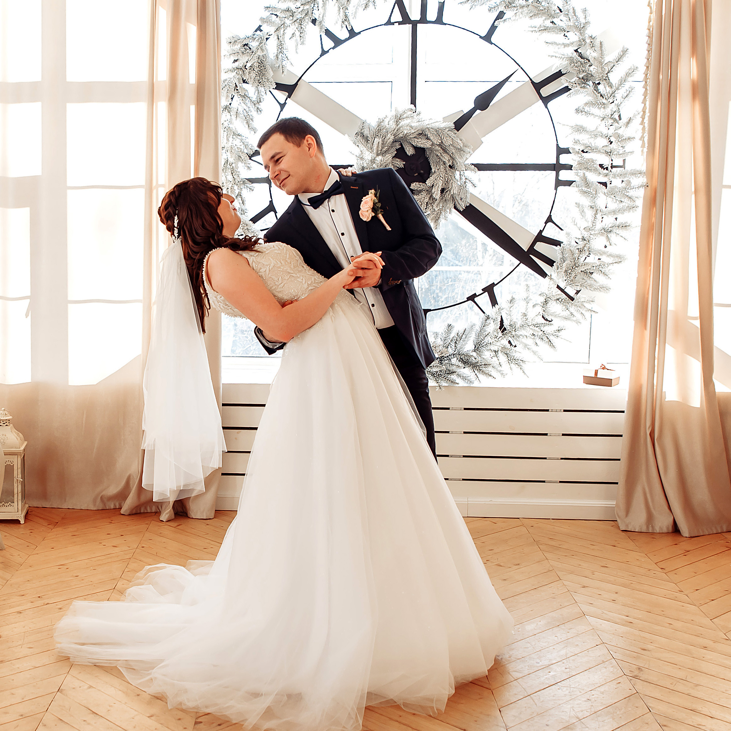 Свадебный фотограф Марина Суворова и видеооператор Олег Петров