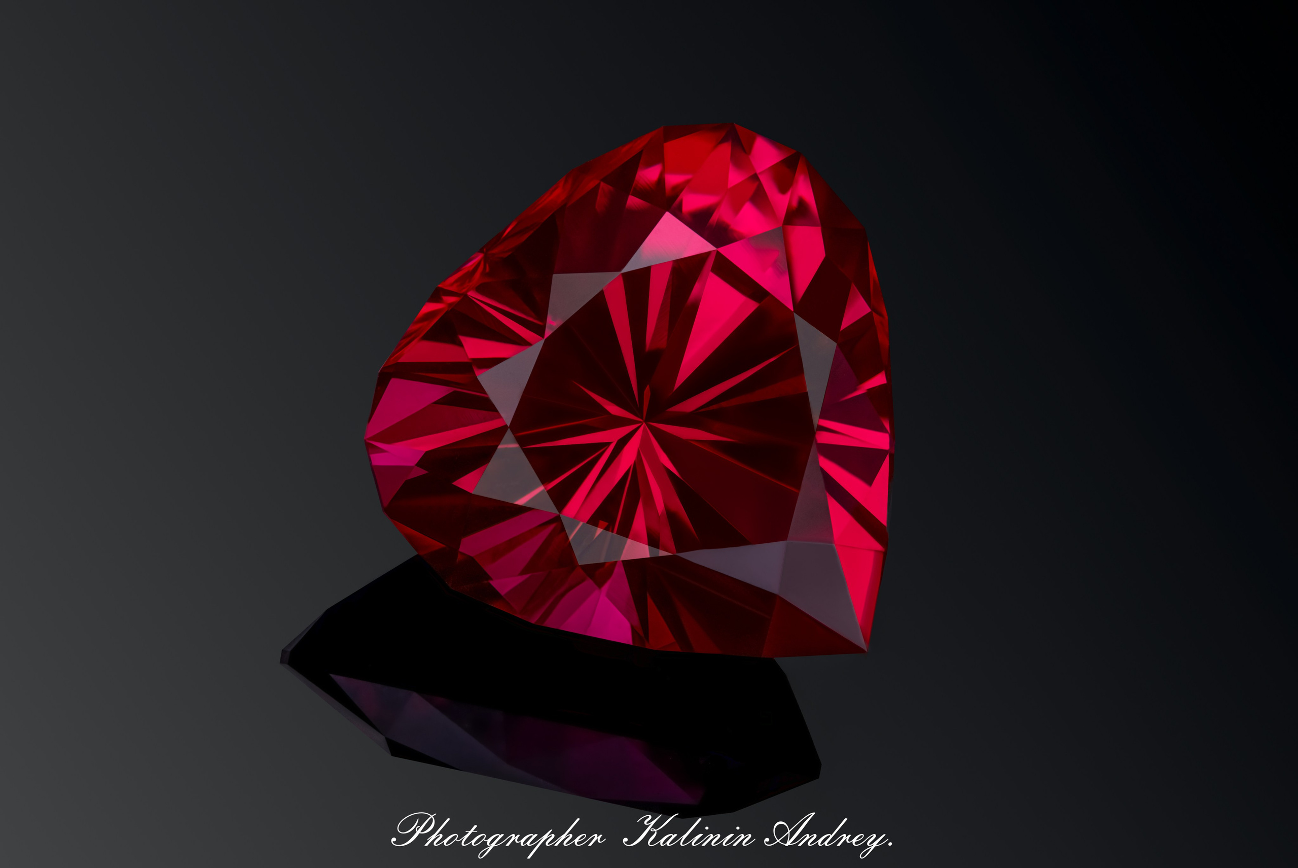 Персональные курсы, по фотосъемке драгоценных камней, ювелирных украшений Москветел +7 966-003-13-07. Высококачественная профессиональная рекламная фотосъёмка ювелирных украшений, драгоценных камней в Москве. Обучение, консультация