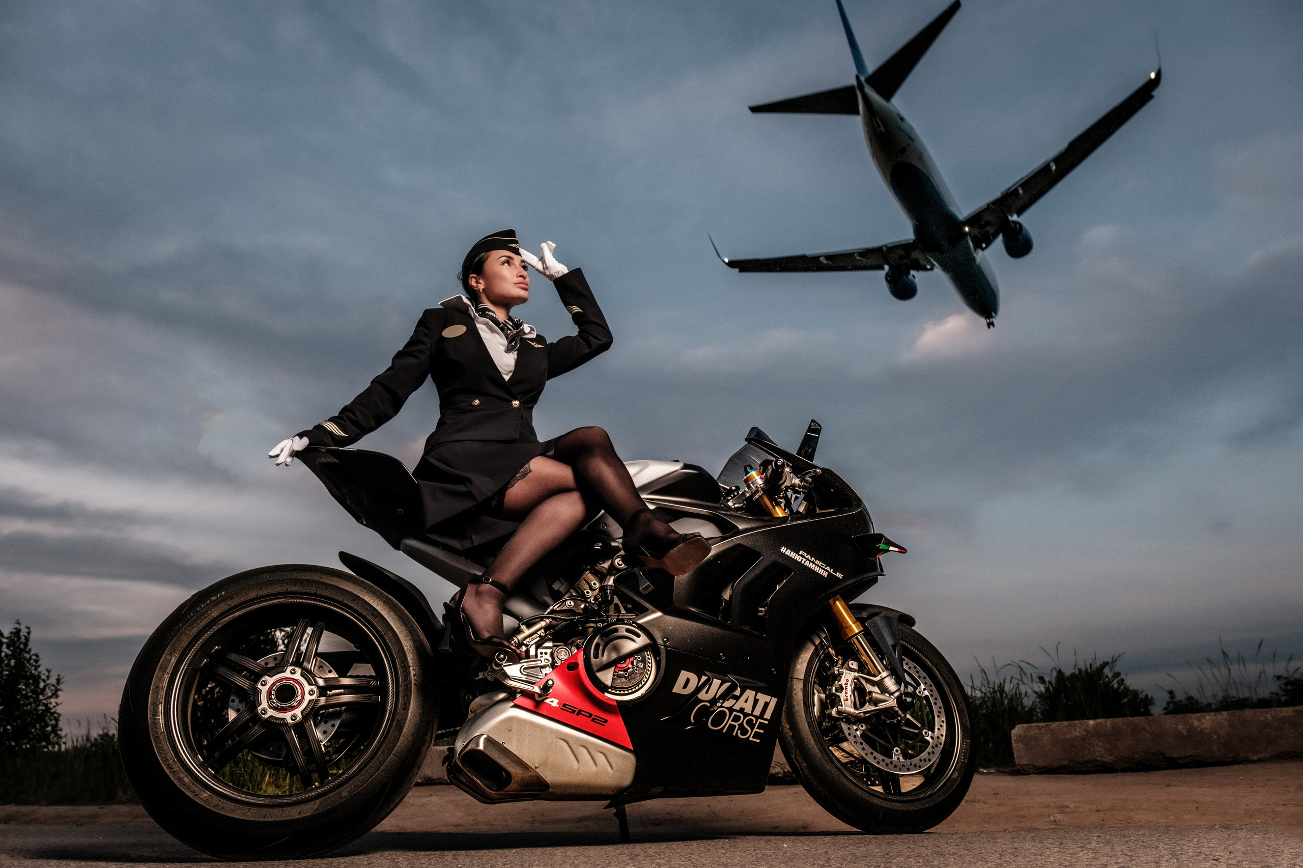 Календари FMHZ. FotoMotoHunterZ — фотографии мотоциклистов на улицах города