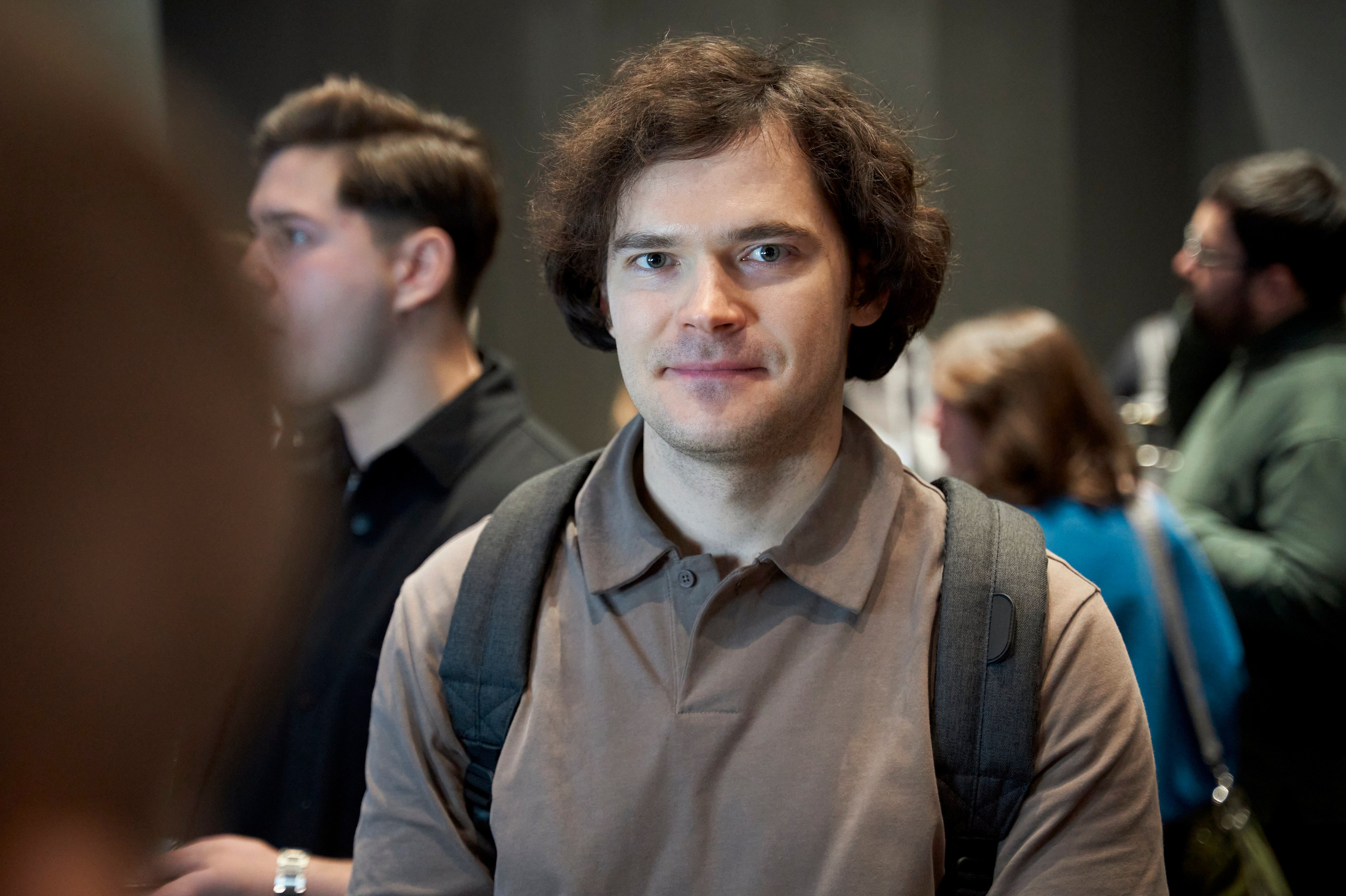 «Продукт в эпоху пост-иллюзий: когда метрики не спасают, а данные лгут». Репортажный ивент фотограф в Москве Александр Гладкий