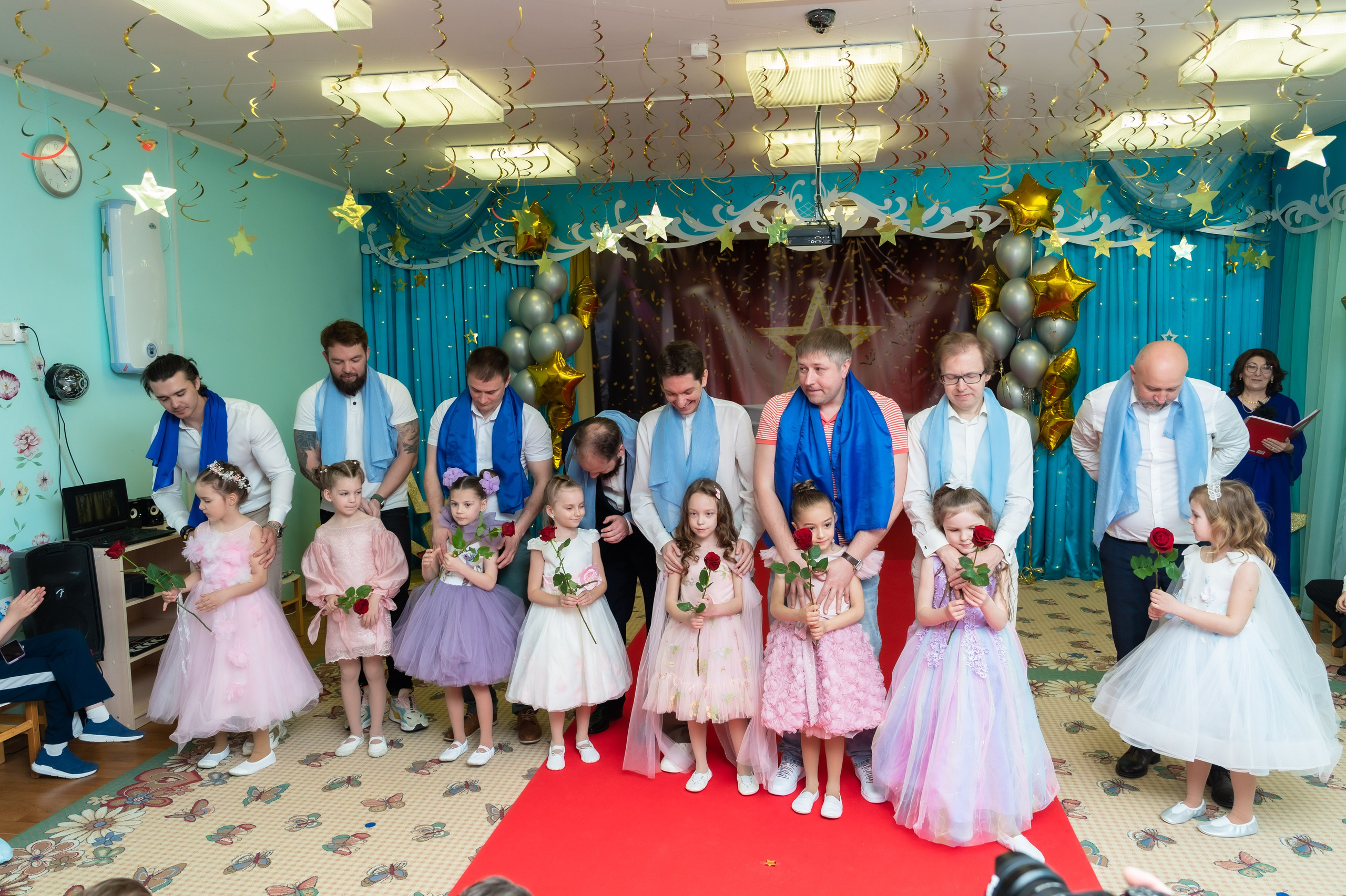 Как оператор может сделать выпускной по-настоящему ценным? Давайте разберёмся. Свадебный фотограф видеограф в Москве Павел Коротков