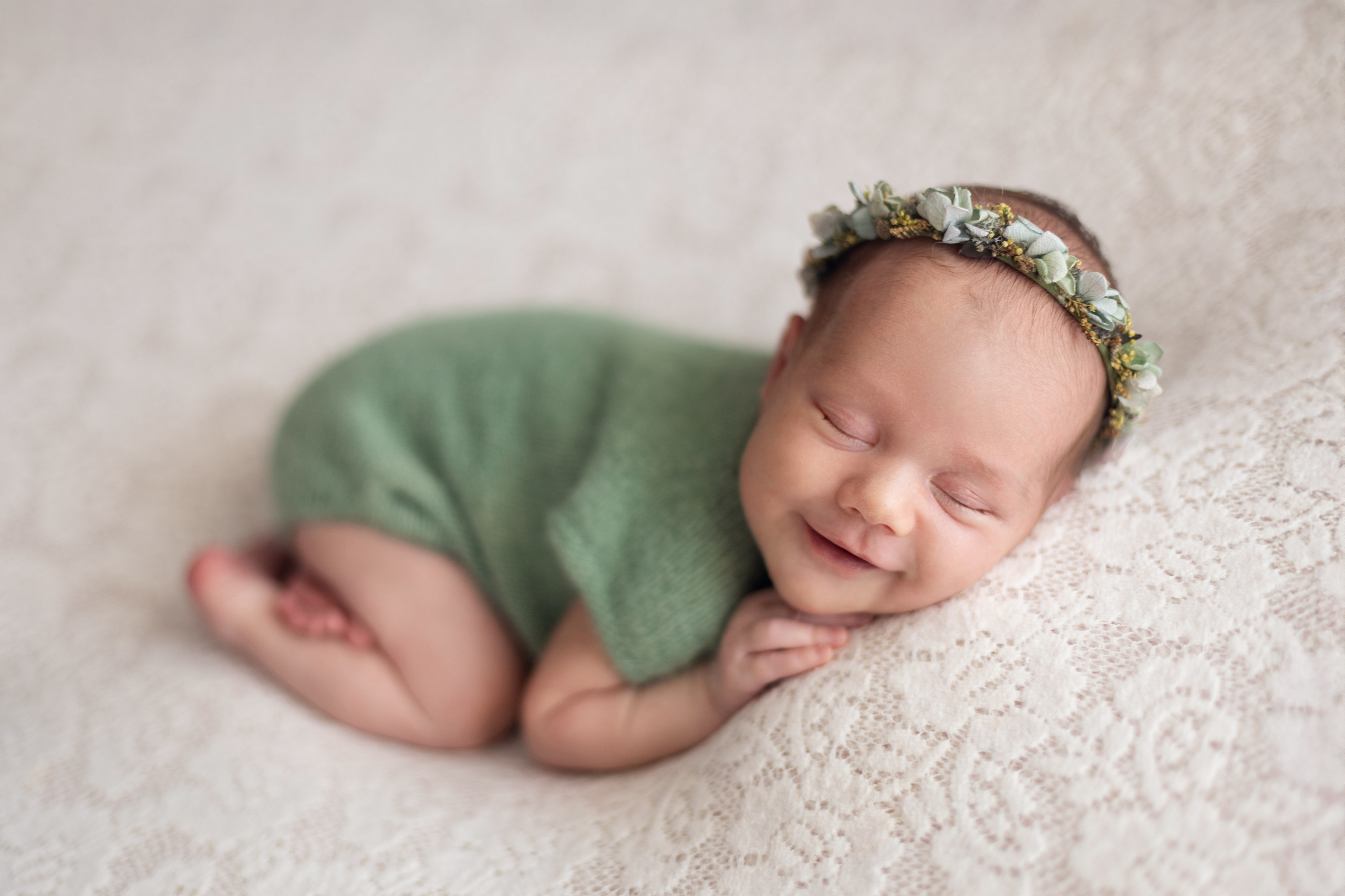 Цены на фотосессии новорождённых в Краснодаре — 2025. Фотограф новорождённых в Краснодаре Евгения Кузминова