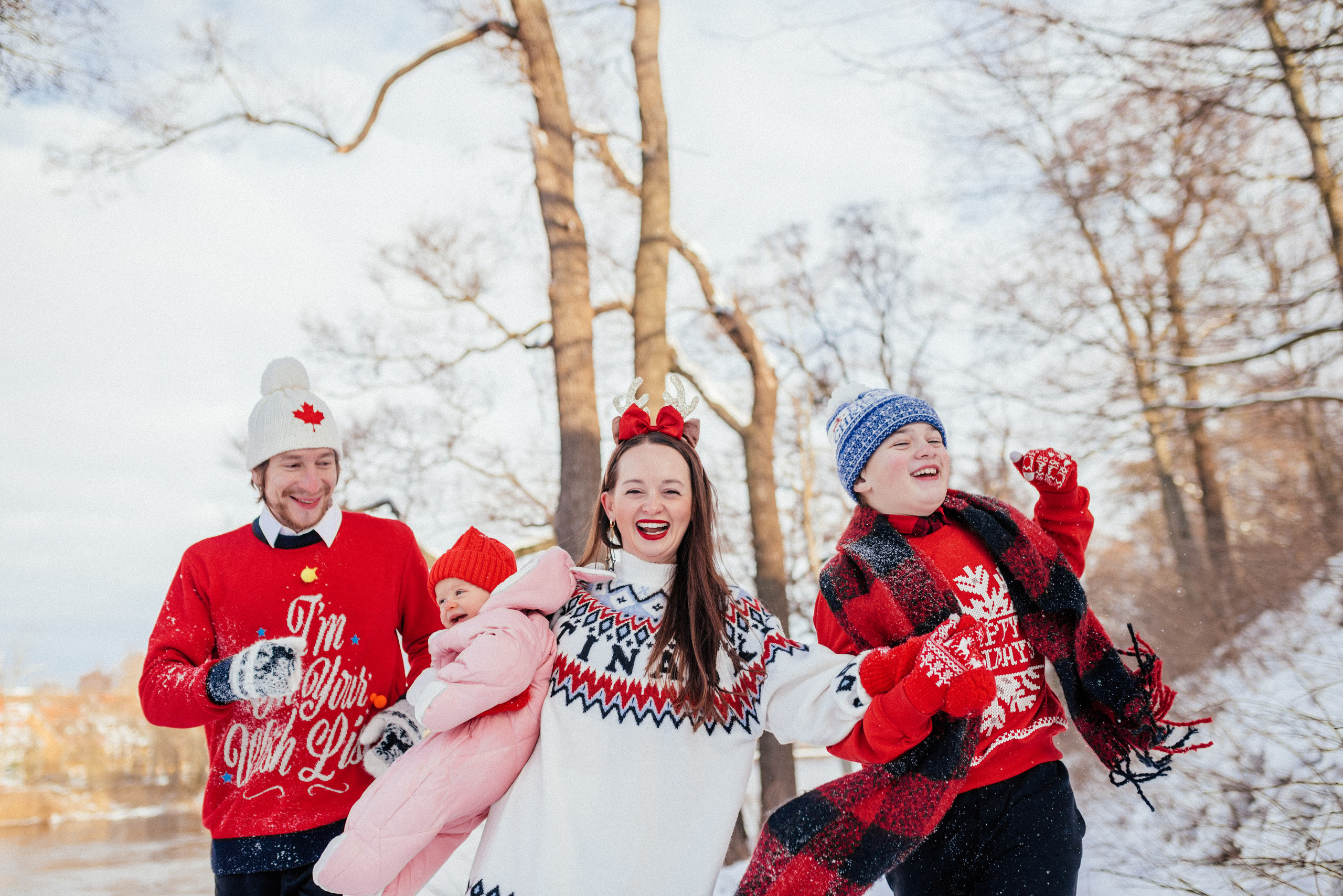 Jul fotografering i Halmstad, Falkenberg, Ullared, Varberg och Halland – festliga och stämningsfulla familjebilder under julen