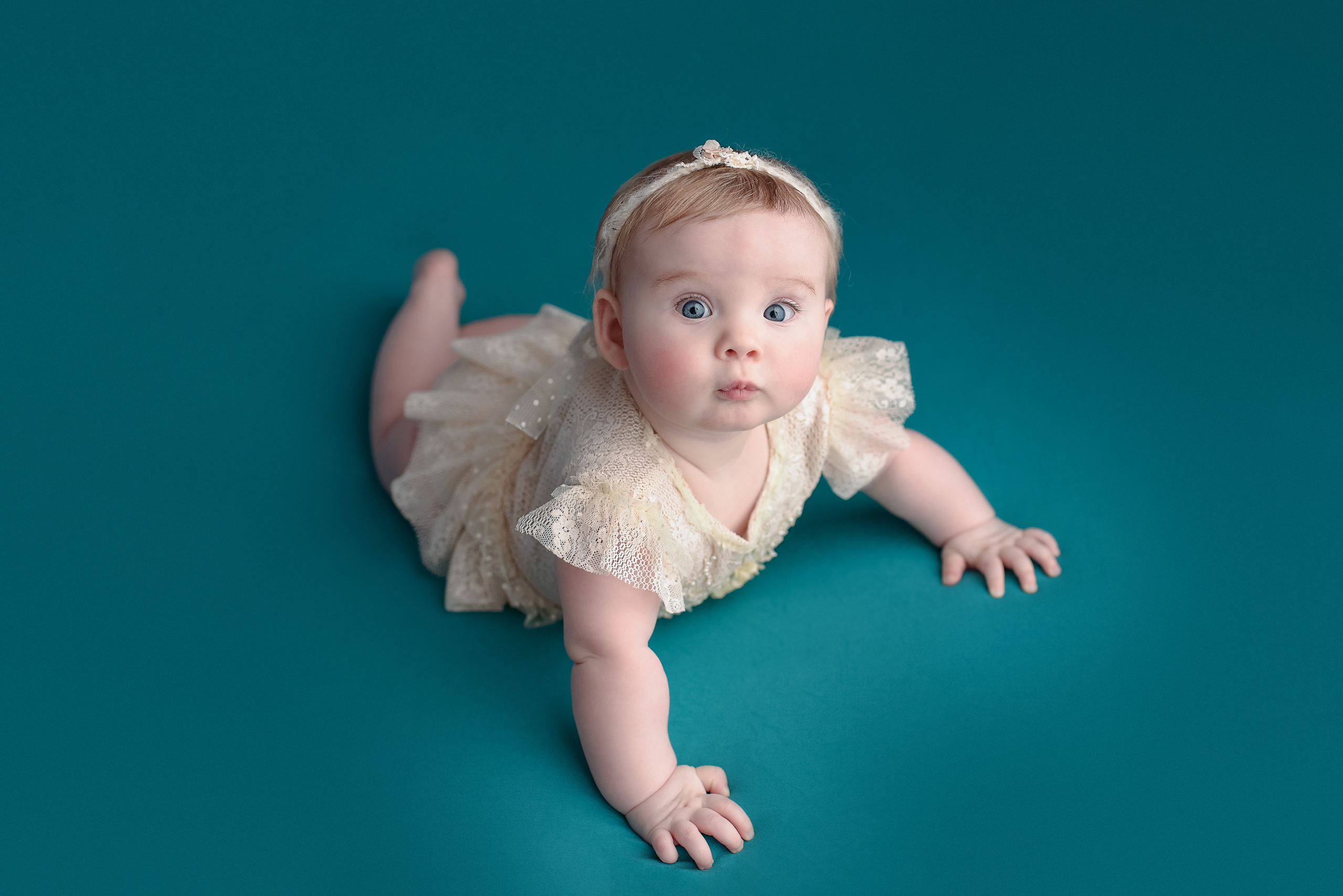 Малыши 4-10 месяцев. Фотограф новорождённых и беременных в г. Ноябрьск