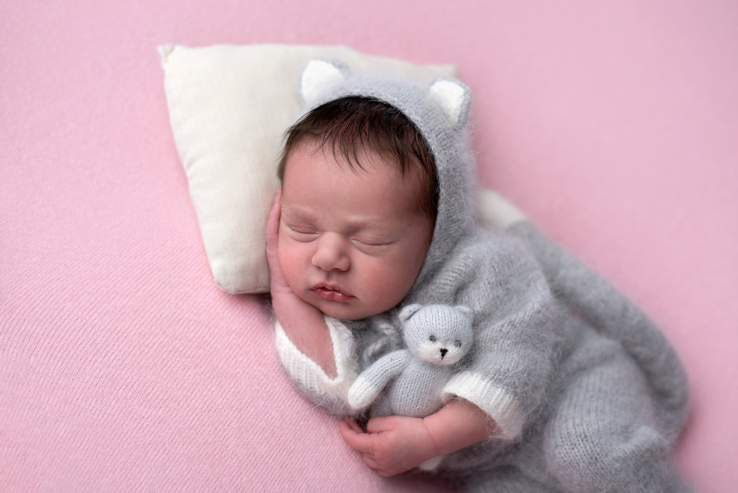 Гардероб девочки. Фотограф новорожденных в Екатеринбурге Анастасия Карманова