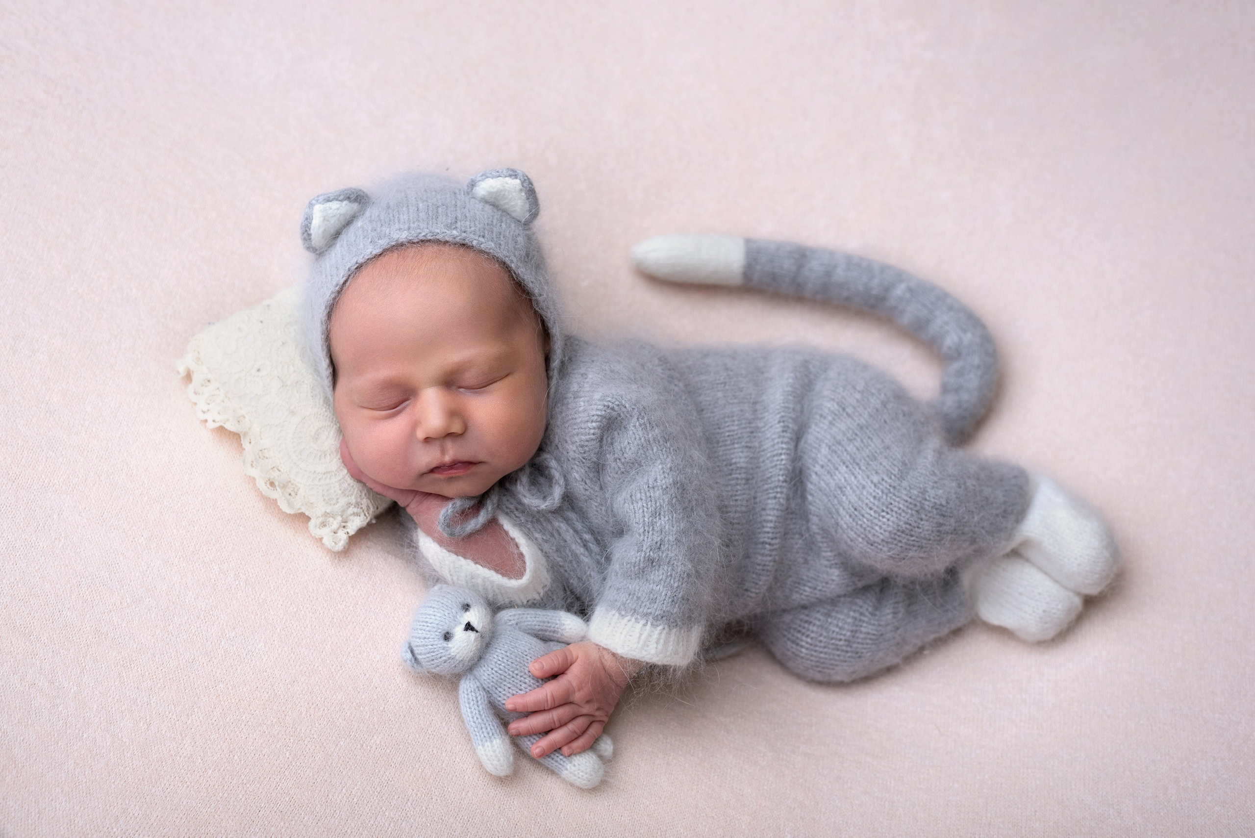 Гардероб девочки. Фотограф новорожденных в Екатеринбурге Анастасия Карманова