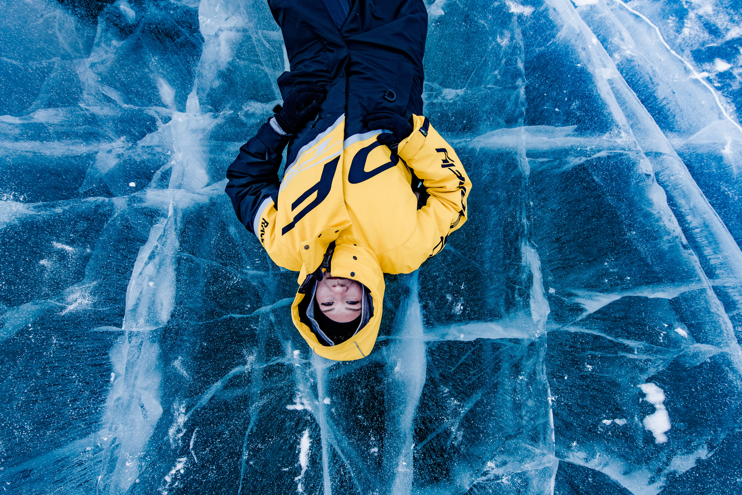 Голубой лед Байкала