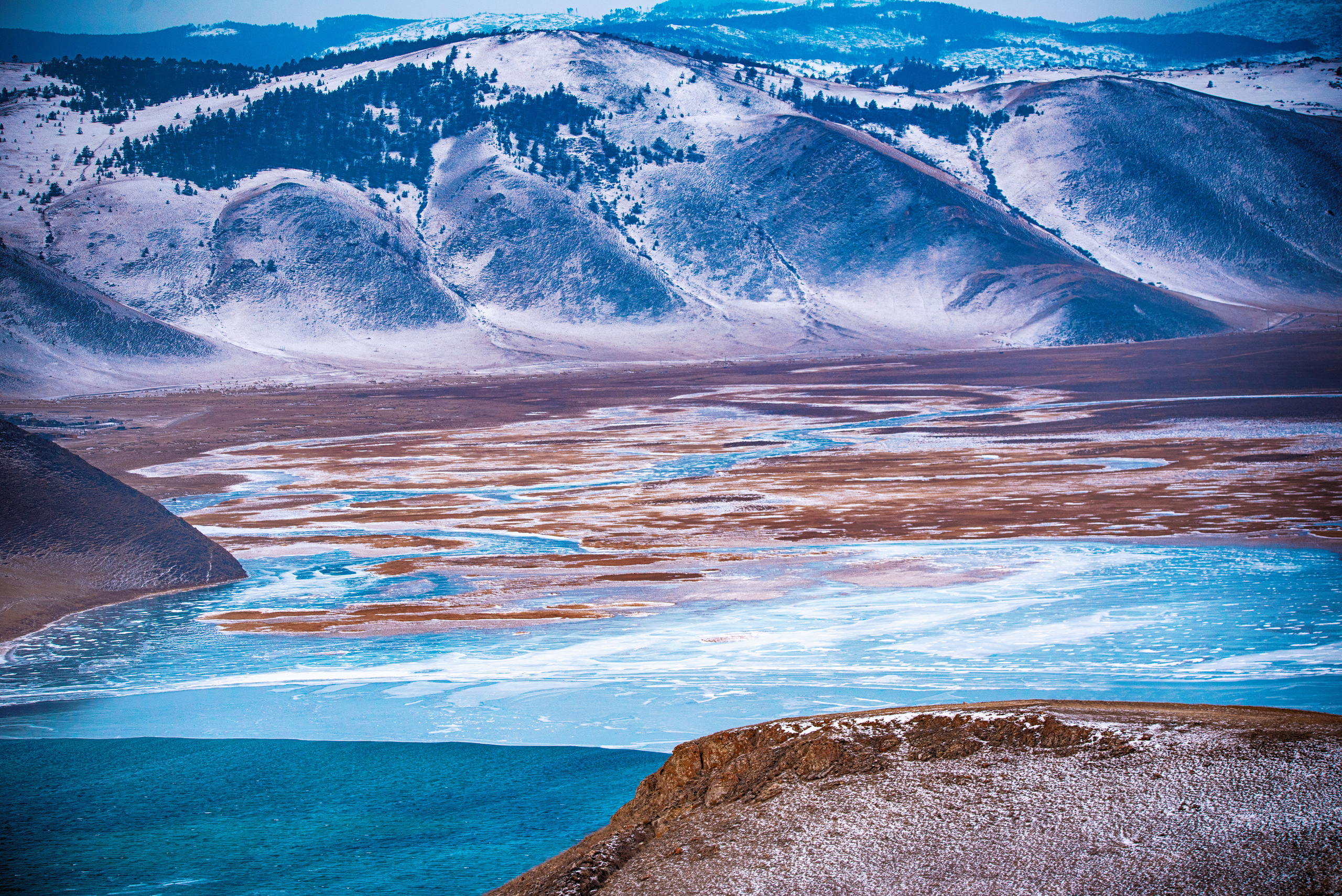 Бухта Ая зимой зимний Байкал