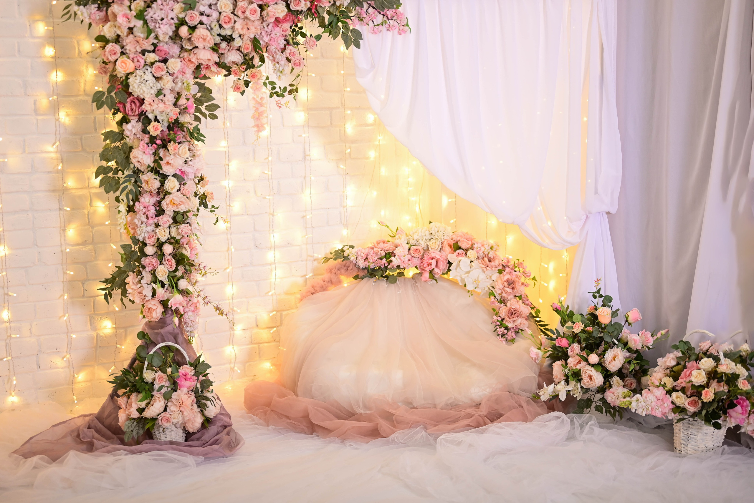 Беременность. Фотостудия Зефир. Фотосессии в студии под ключ. Москва. Семейные и детские фотосессии