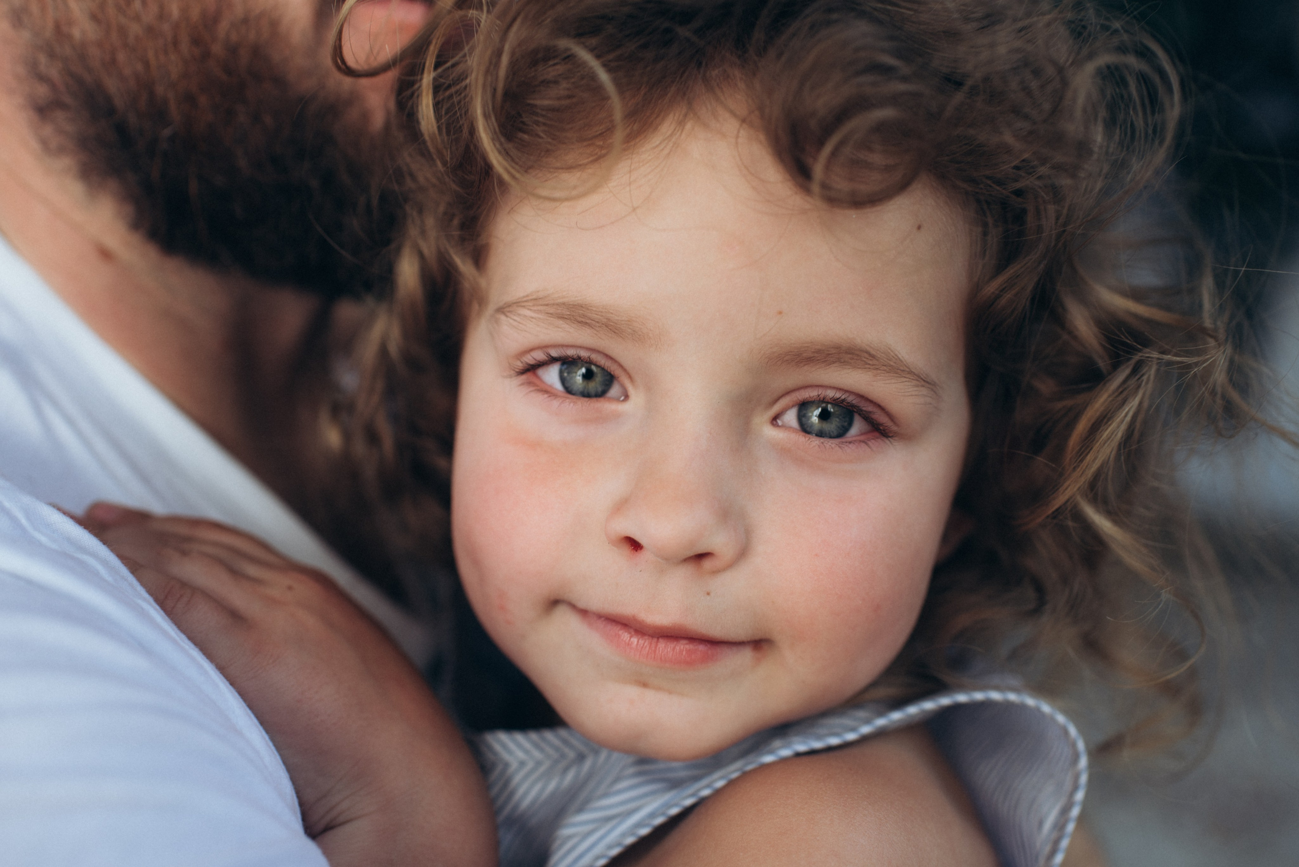 Контакты. Фотограф Гуамка Апшеронск Майкоп