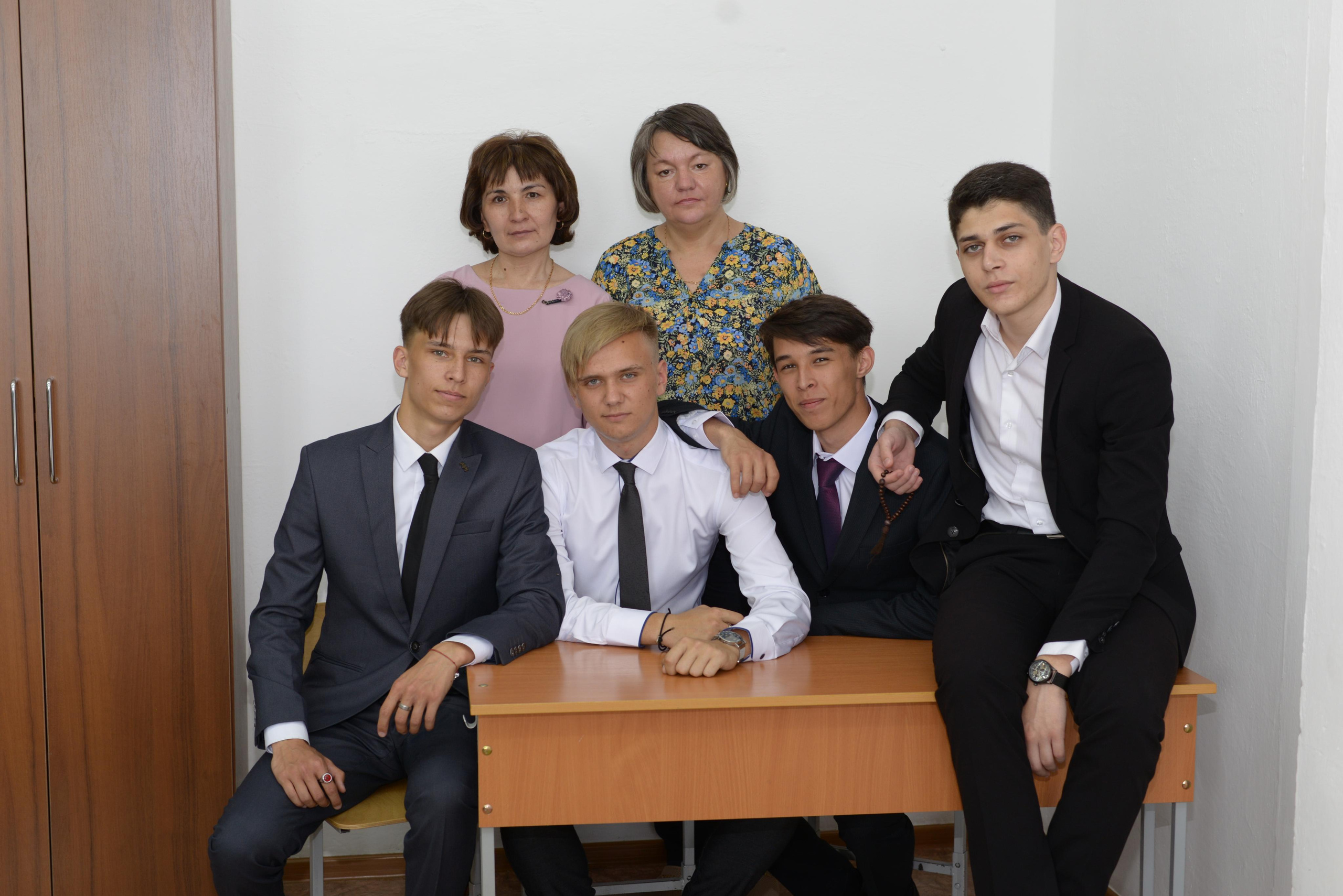 Фотограф на выпускной в школе. Детский и школьный фотограф в Костанае Рабига Сейткенова