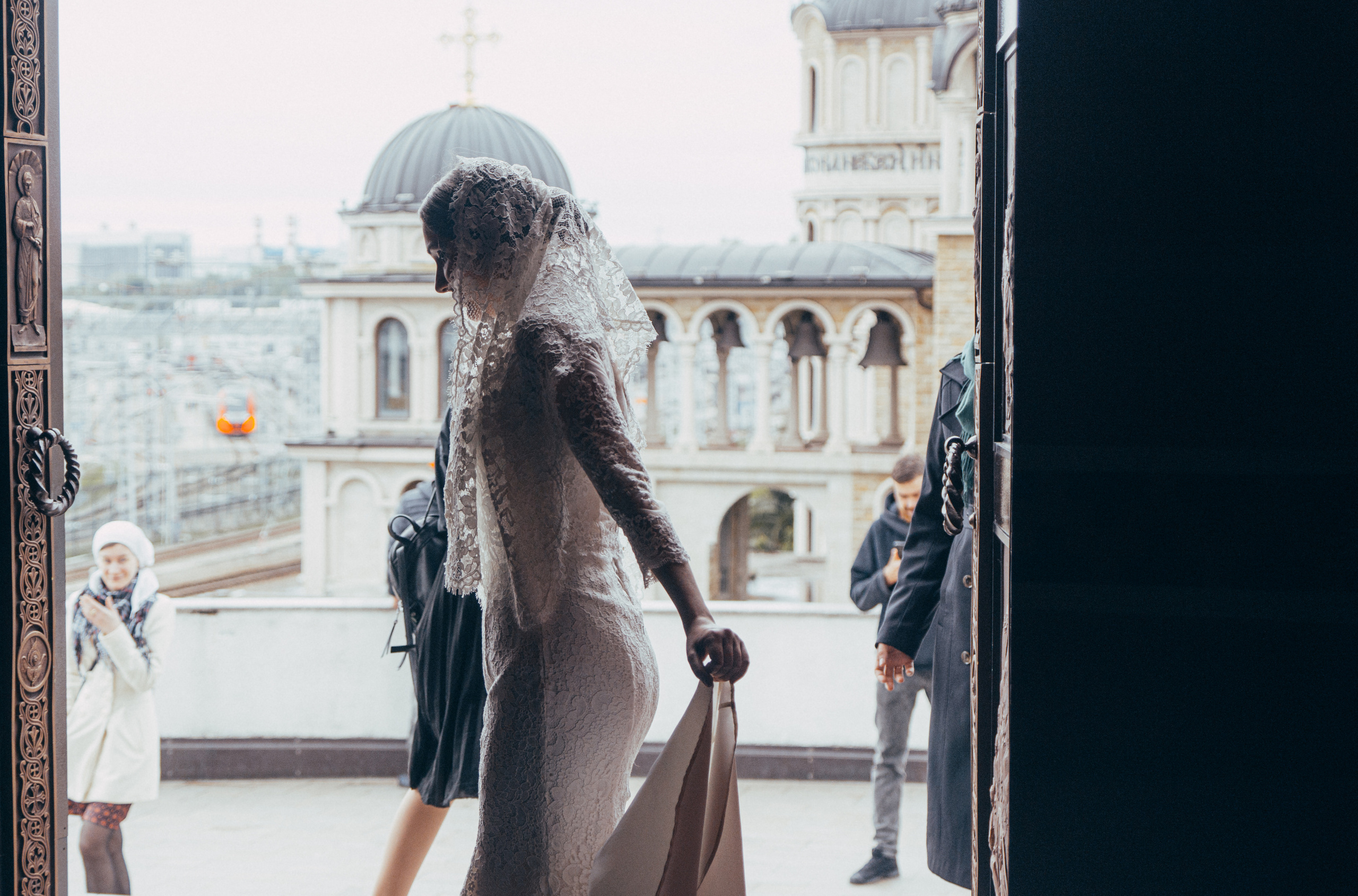 Венчание со свадьбой в Сочи. Жуков Илья  свадебный фотограф в Москве